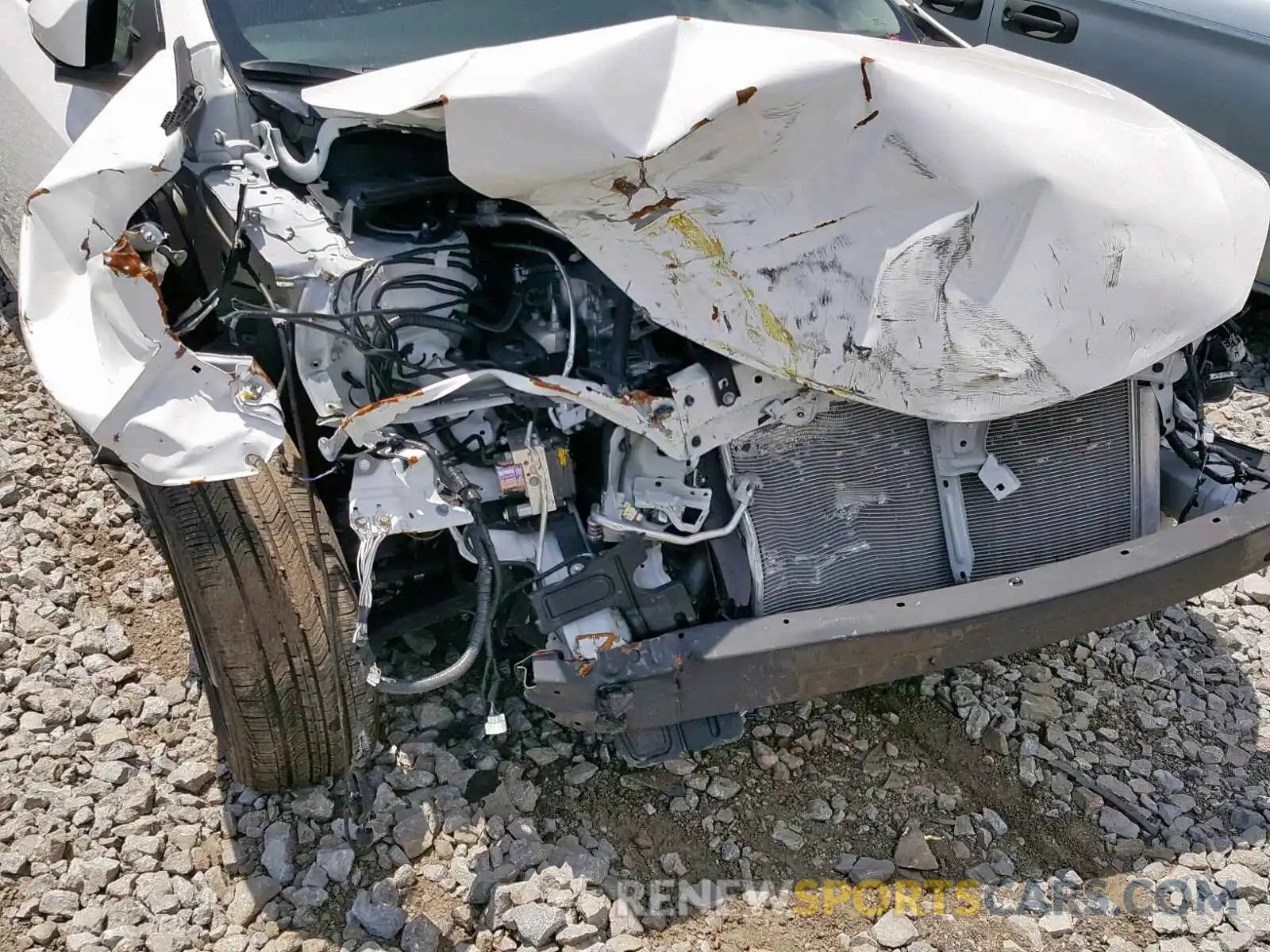 9 Photograph of a damaged car 5YFBURHE0KP922522 TOYOTA COROLLA 2019