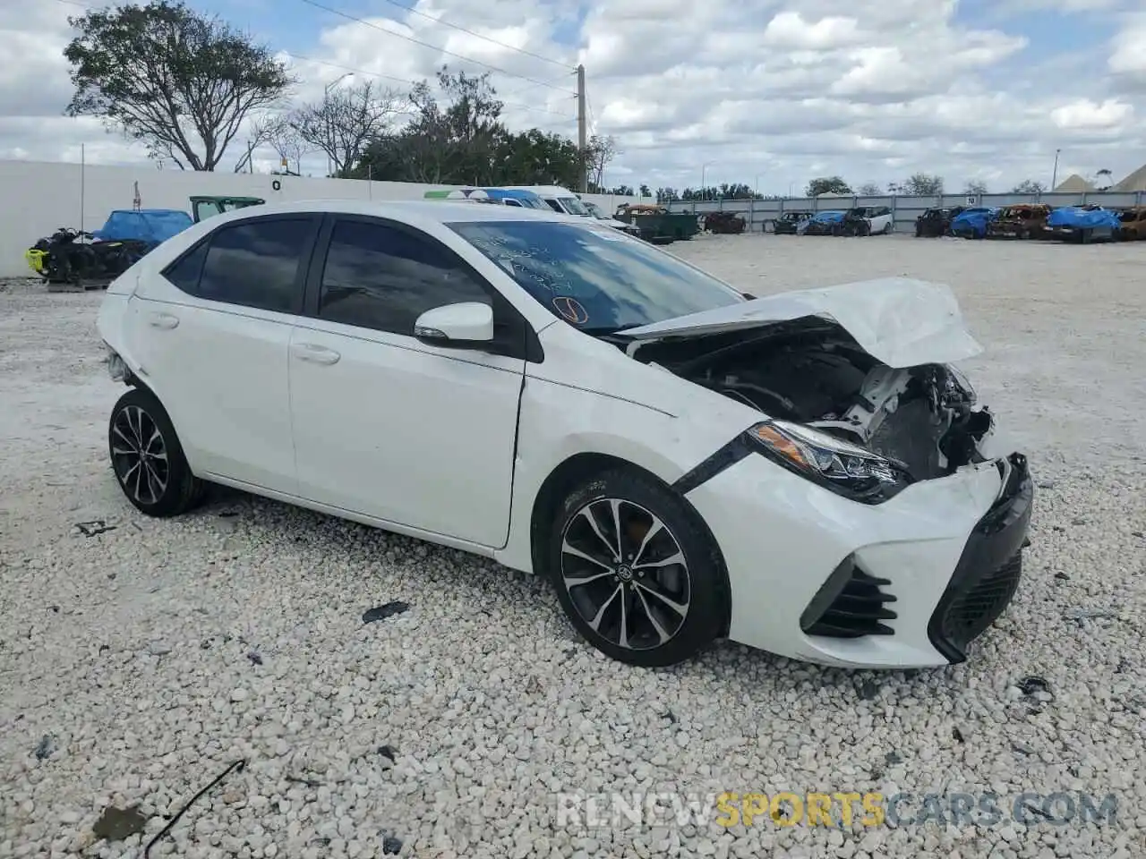 4 Photograph of a damaged car 5YFBURHE0KP923170 TOYOTA COROLLA 2019