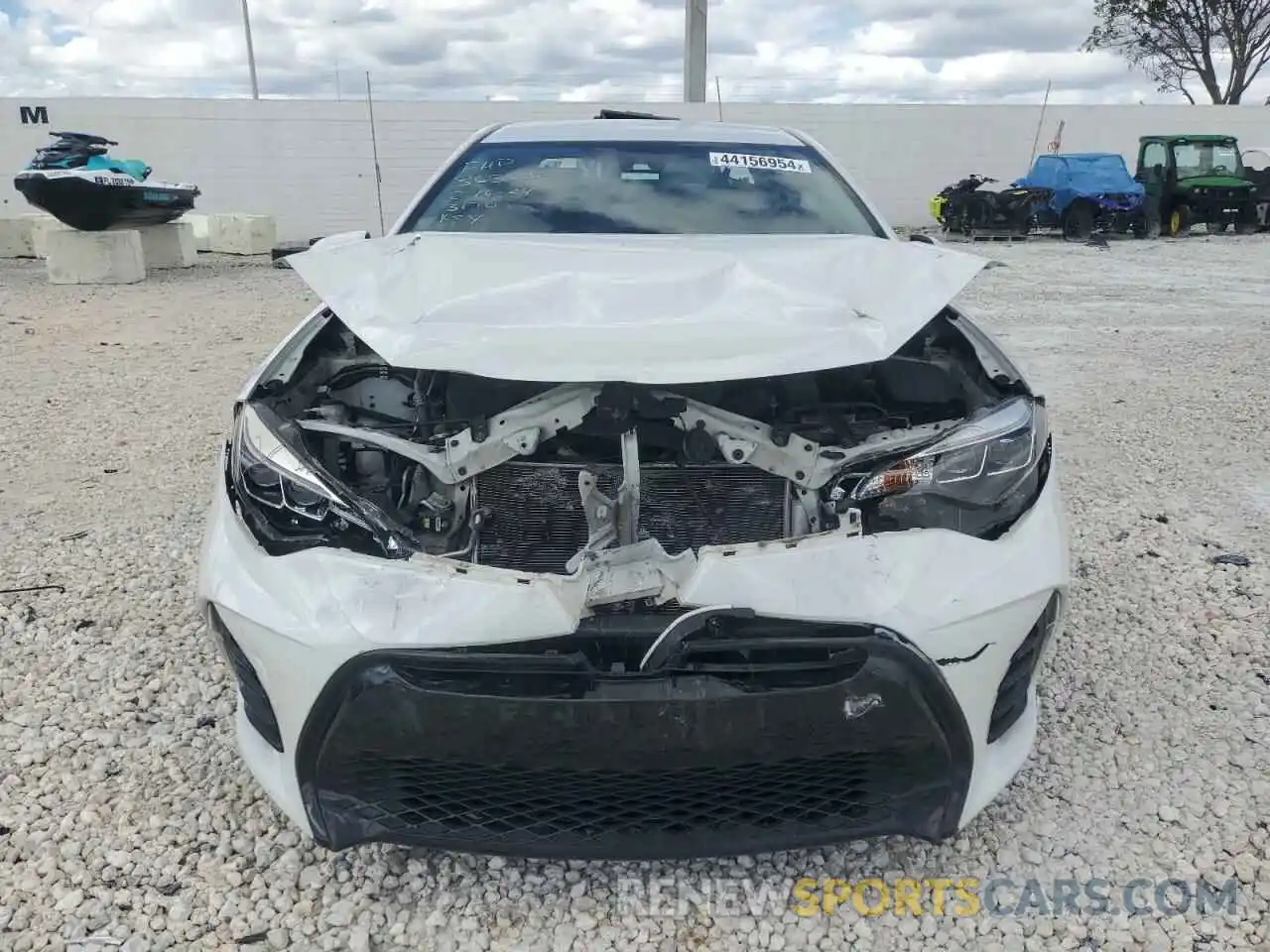 5 Photograph of a damaged car 5YFBURHE0KP923170 TOYOTA COROLLA 2019