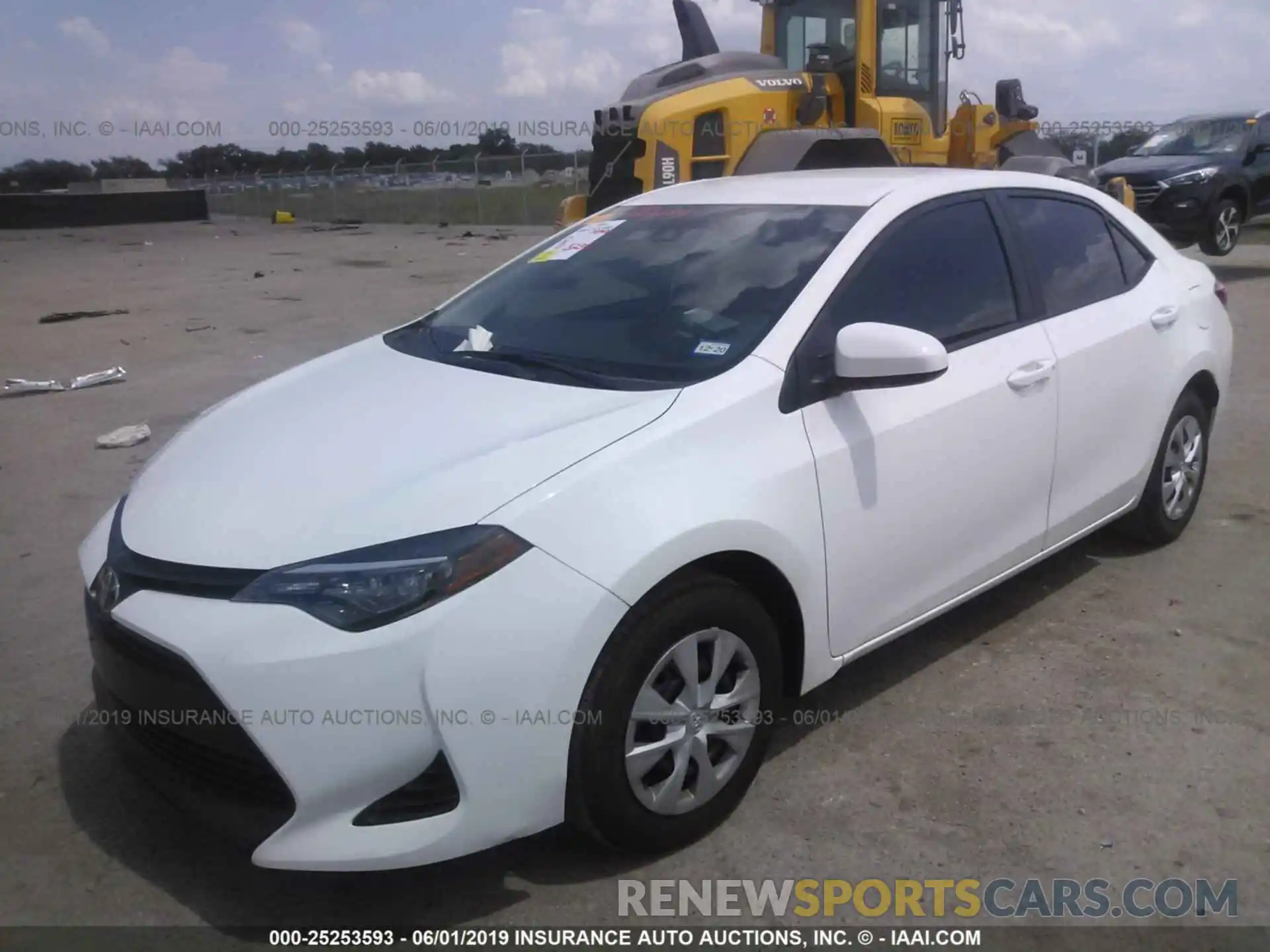 2 Photograph of a damaged car 5YFBURHE0KP924576 TOYOTA COROLLA 2019