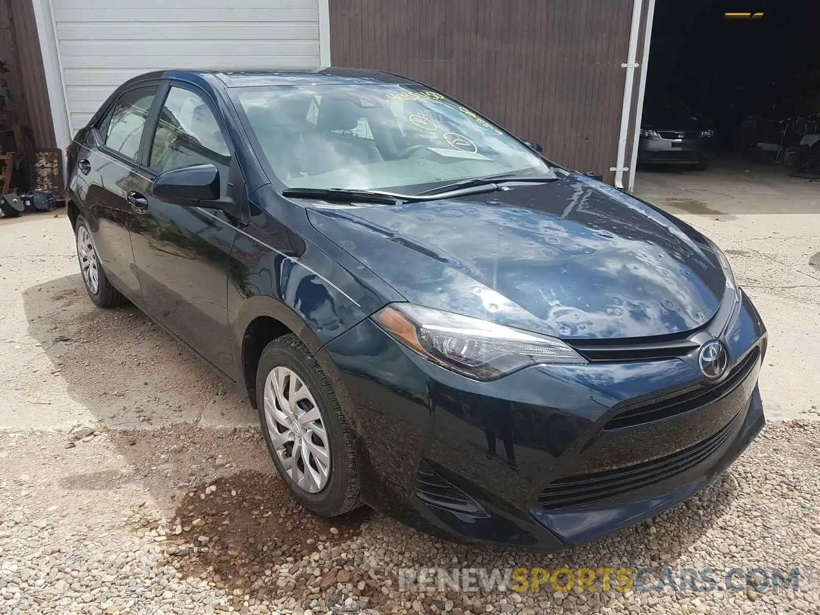 1 Photograph of a damaged car 5YFBURHE0KP925405 TOYOTA COROLLA 2019