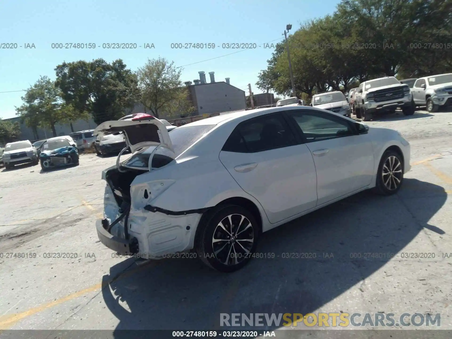 4 Photograph of a damaged car 5YFBURHE0KP925839 TOYOTA COROLLA 2019