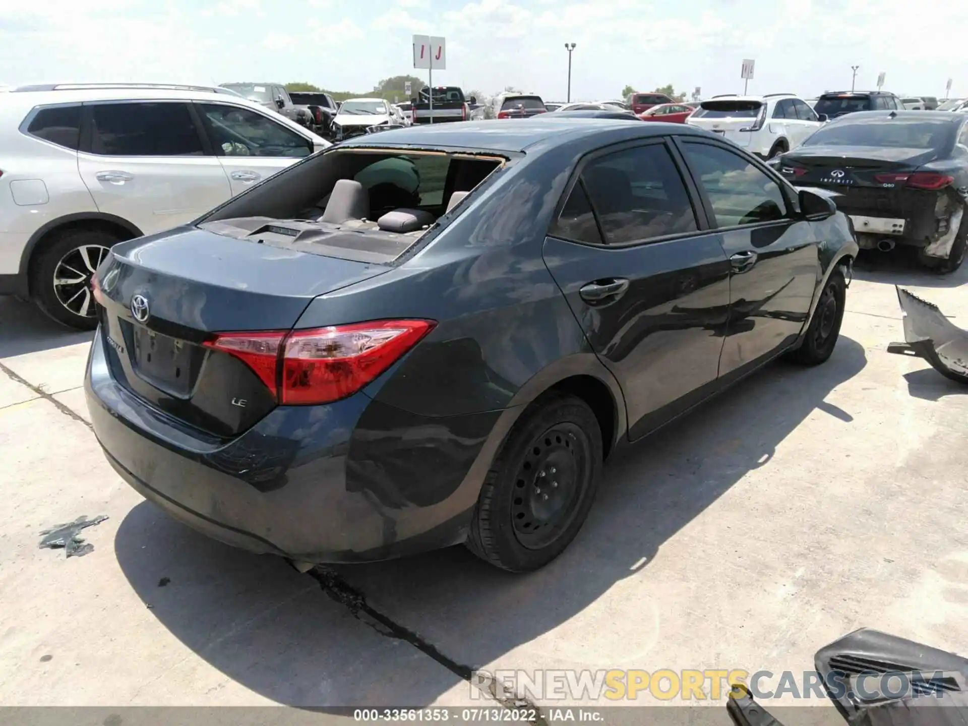 4 Photograph of a damaged car 5YFBURHE0KP926814 TOYOTA COROLLA 2019