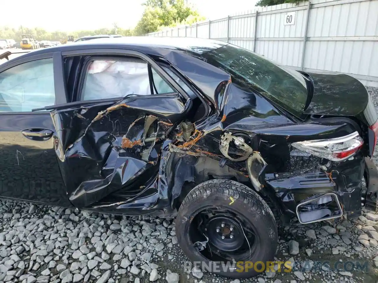 9 Photograph of a damaged car 5YFBURHE0KP927073 TOYOTA COROLLA 2019