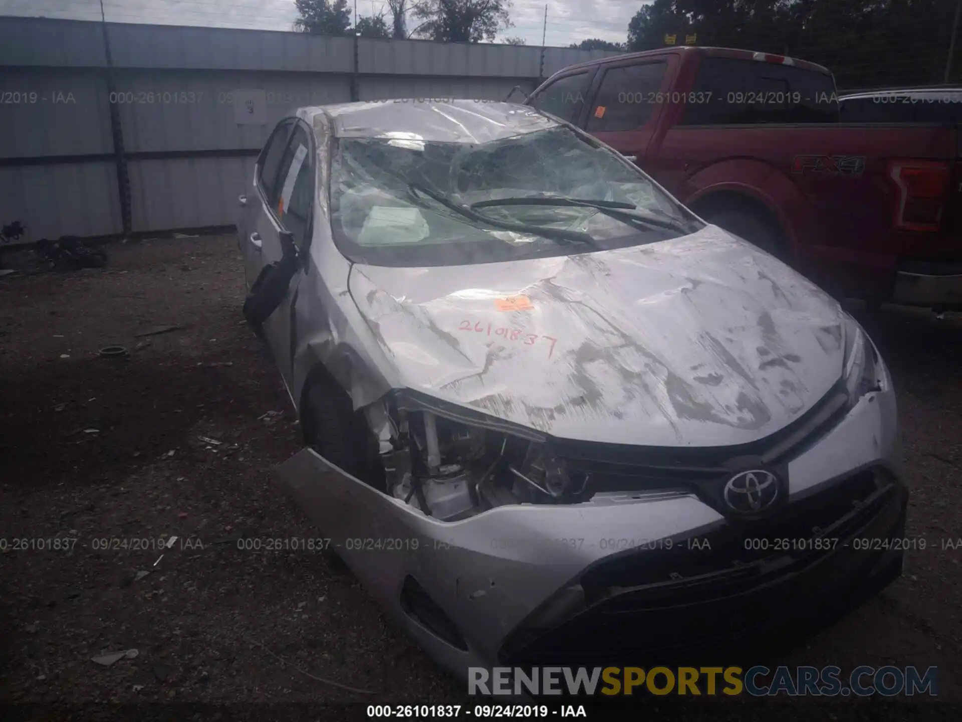 1 Photograph of a damaged car 5YFBURHE0KP927302 TOYOTA COROLLA 2019