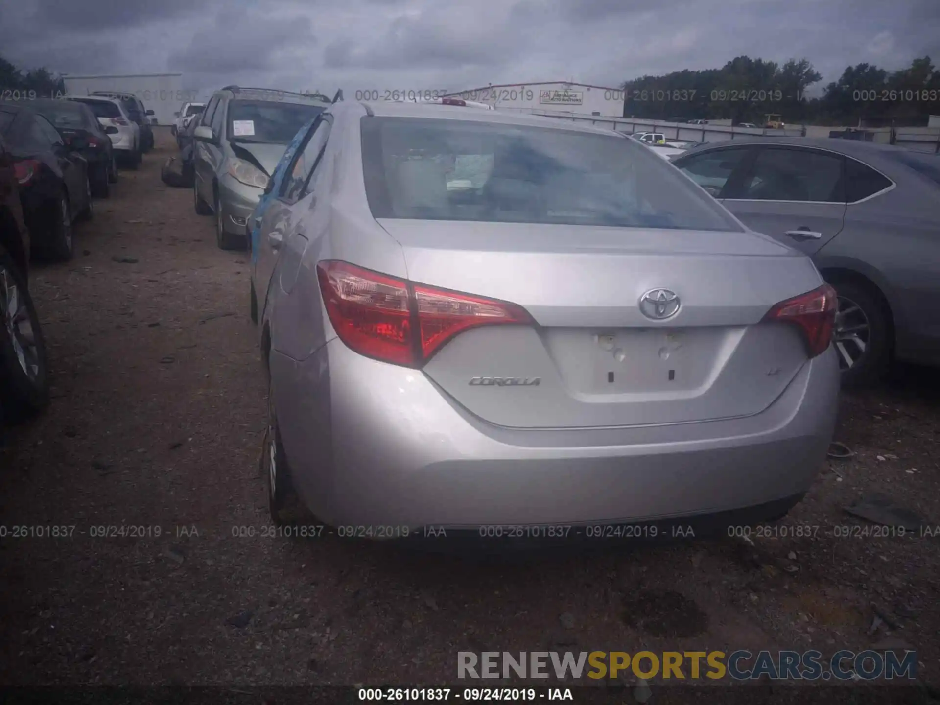 3 Photograph of a damaged car 5YFBURHE0KP927302 TOYOTA COROLLA 2019