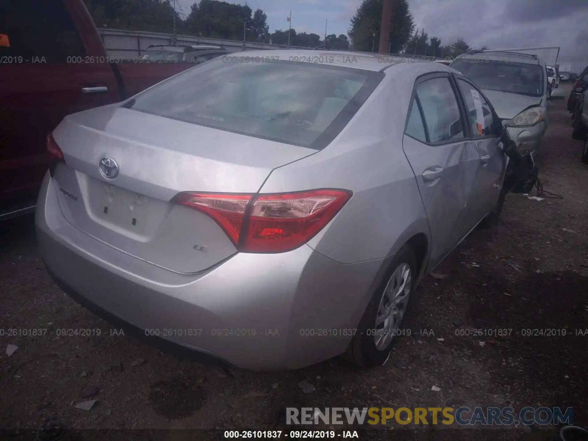 4 Photograph of a damaged car 5YFBURHE0KP927302 TOYOTA COROLLA 2019