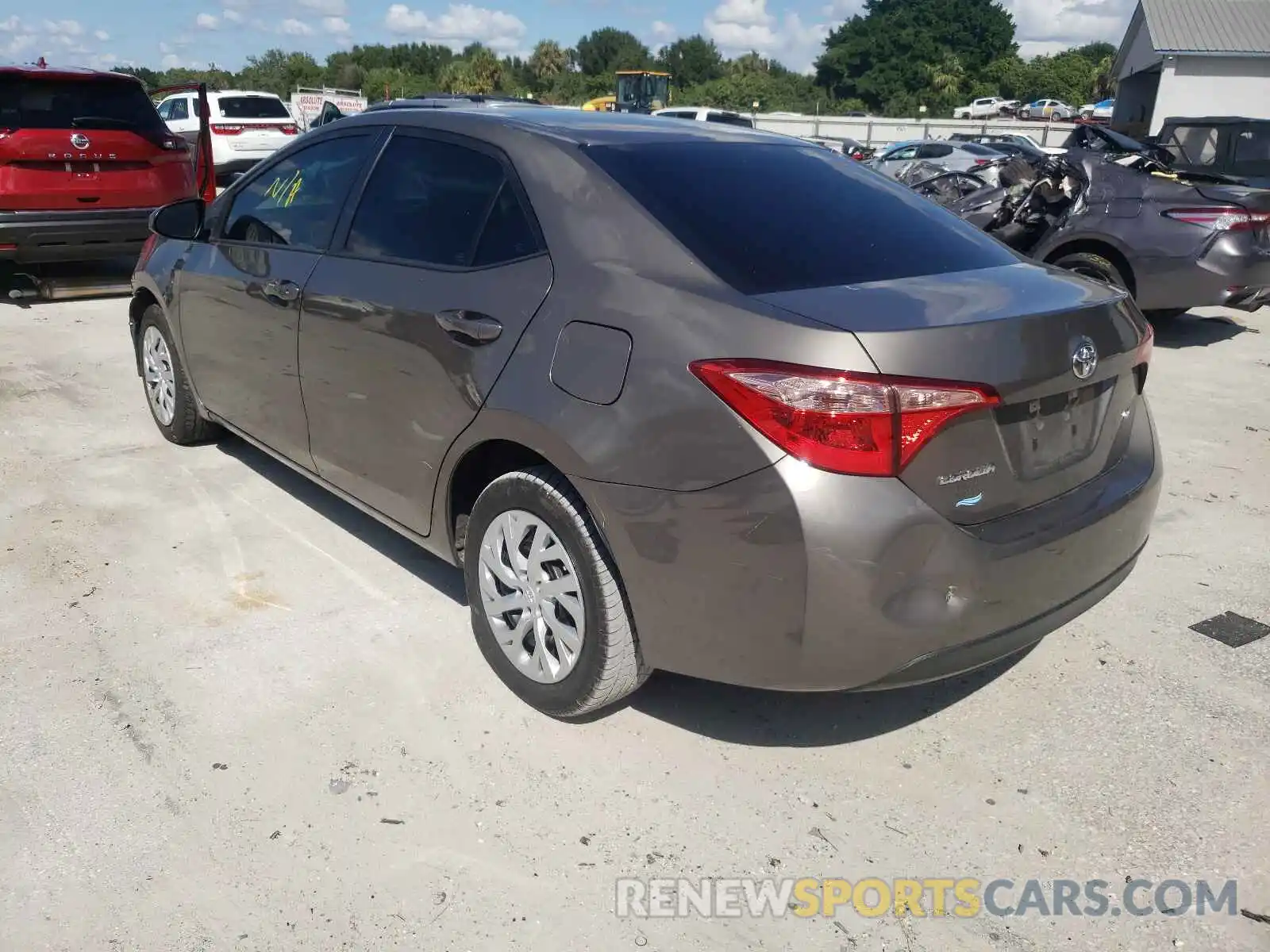 3 Photograph of a damaged car 5YFBURHE0KP927445 TOYOTA COROLLA 2019