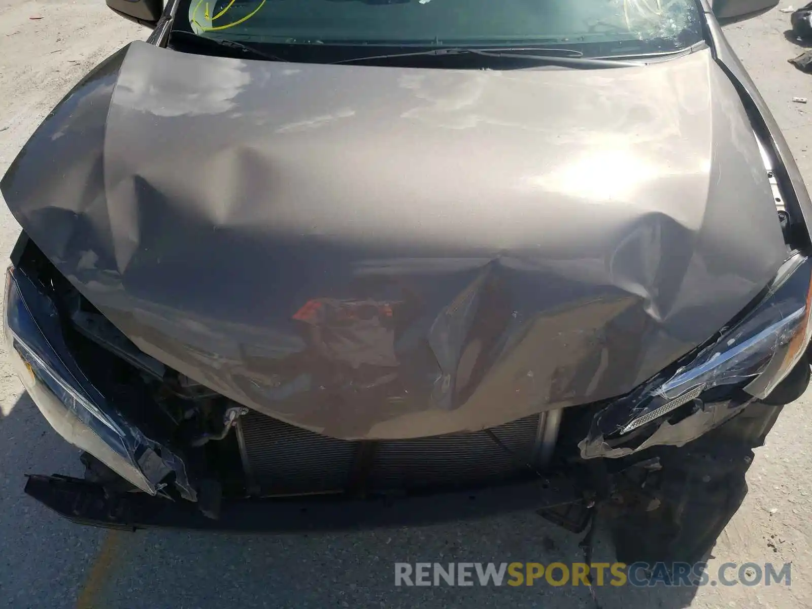 7 Photograph of a damaged car 5YFBURHE0KP927445 TOYOTA COROLLA 2019