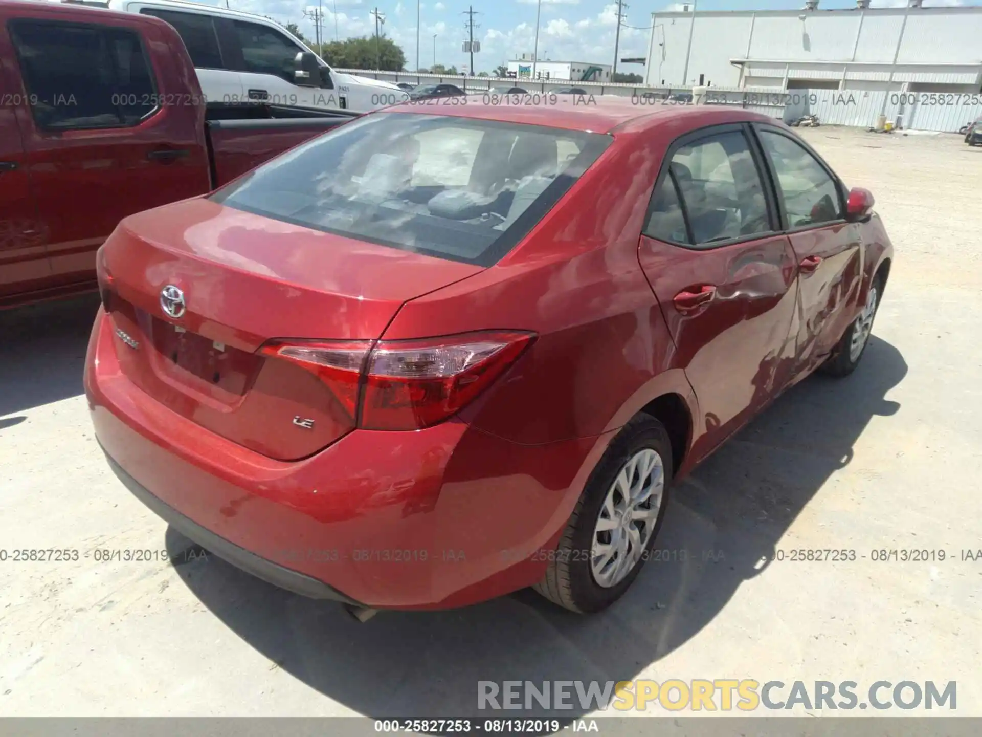 4 Photograph of a damaged car 5YFBURHE0KP927476 TOYOTA COROLLA 2019