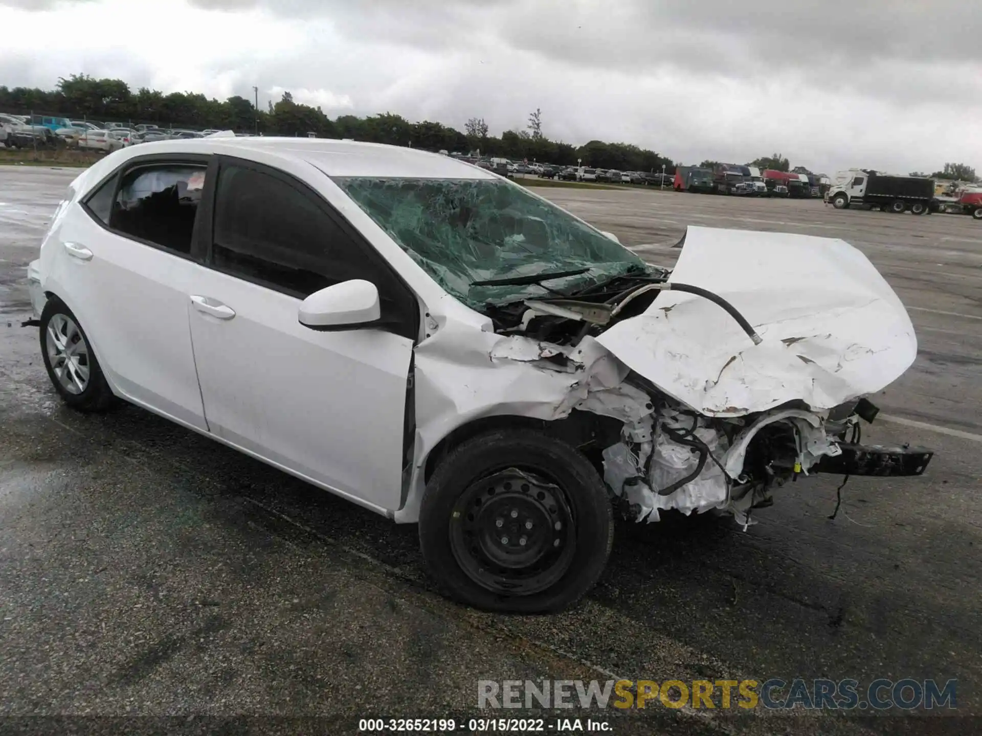 1 Photograph of a damaged car 5YFBURHE0KP927543 TOYOTA COROLLA 2019