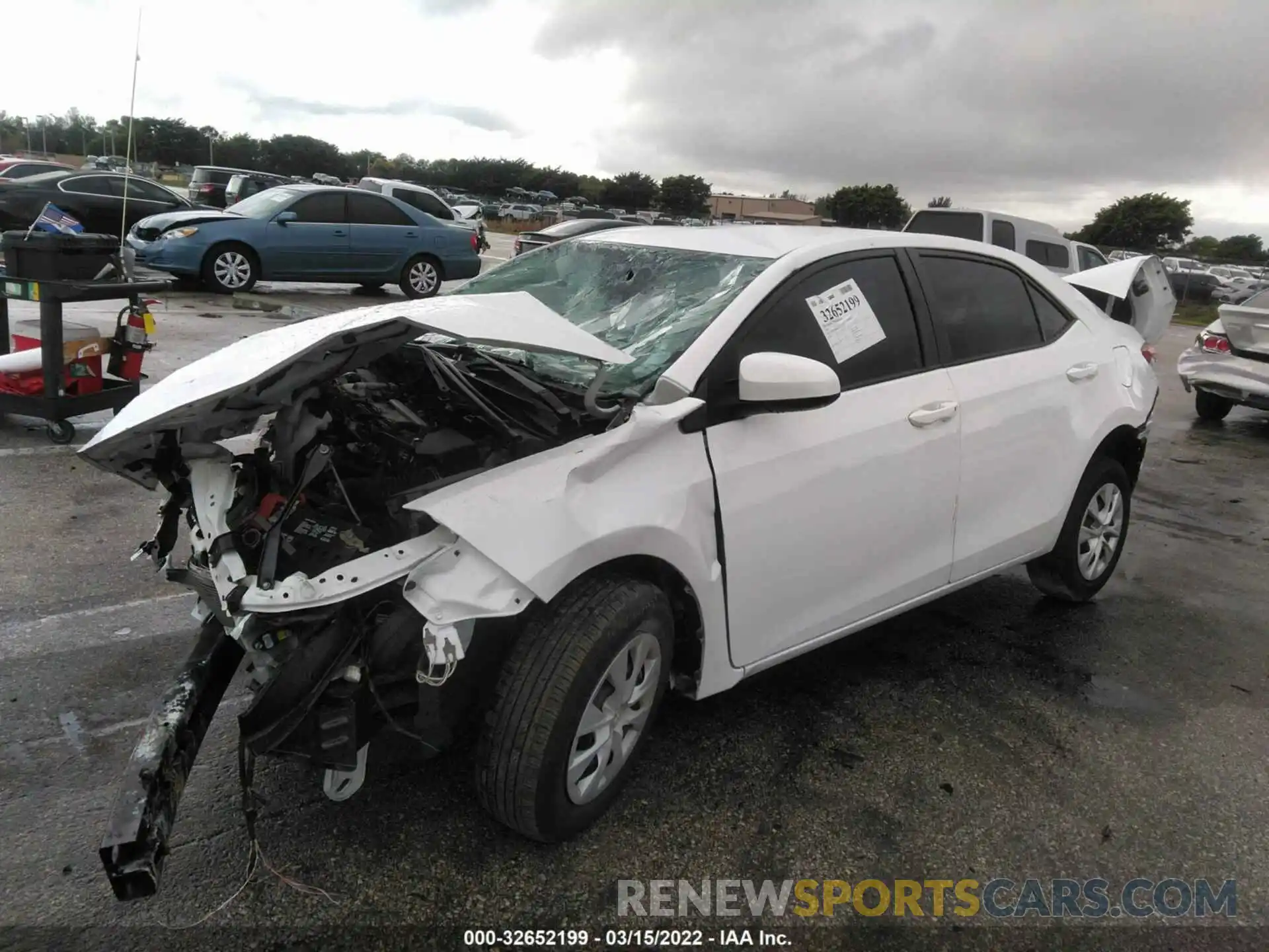 2 Photograph of a damaged car 5YFBURHE0KP927543 TOYOTA COROLLA 2019