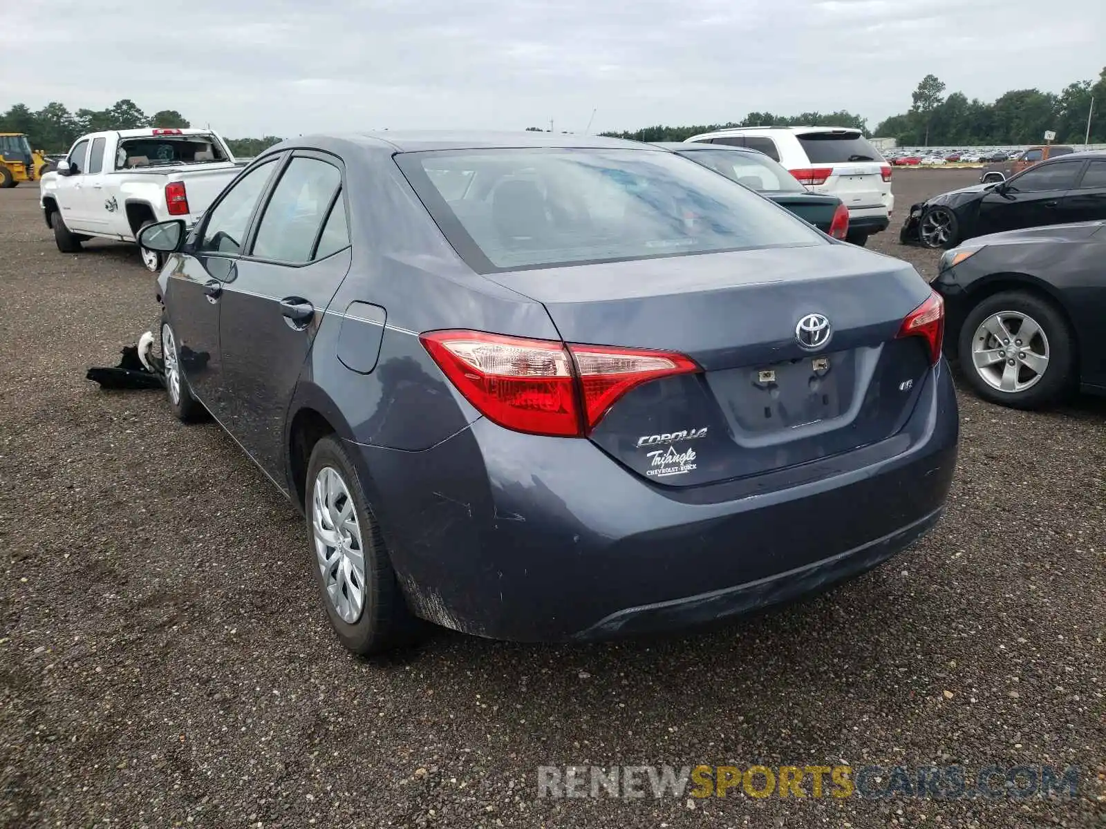 3 Photograph of a damaged car 5YFBURHE0KP927588 TOYOTA COROLLA 2019