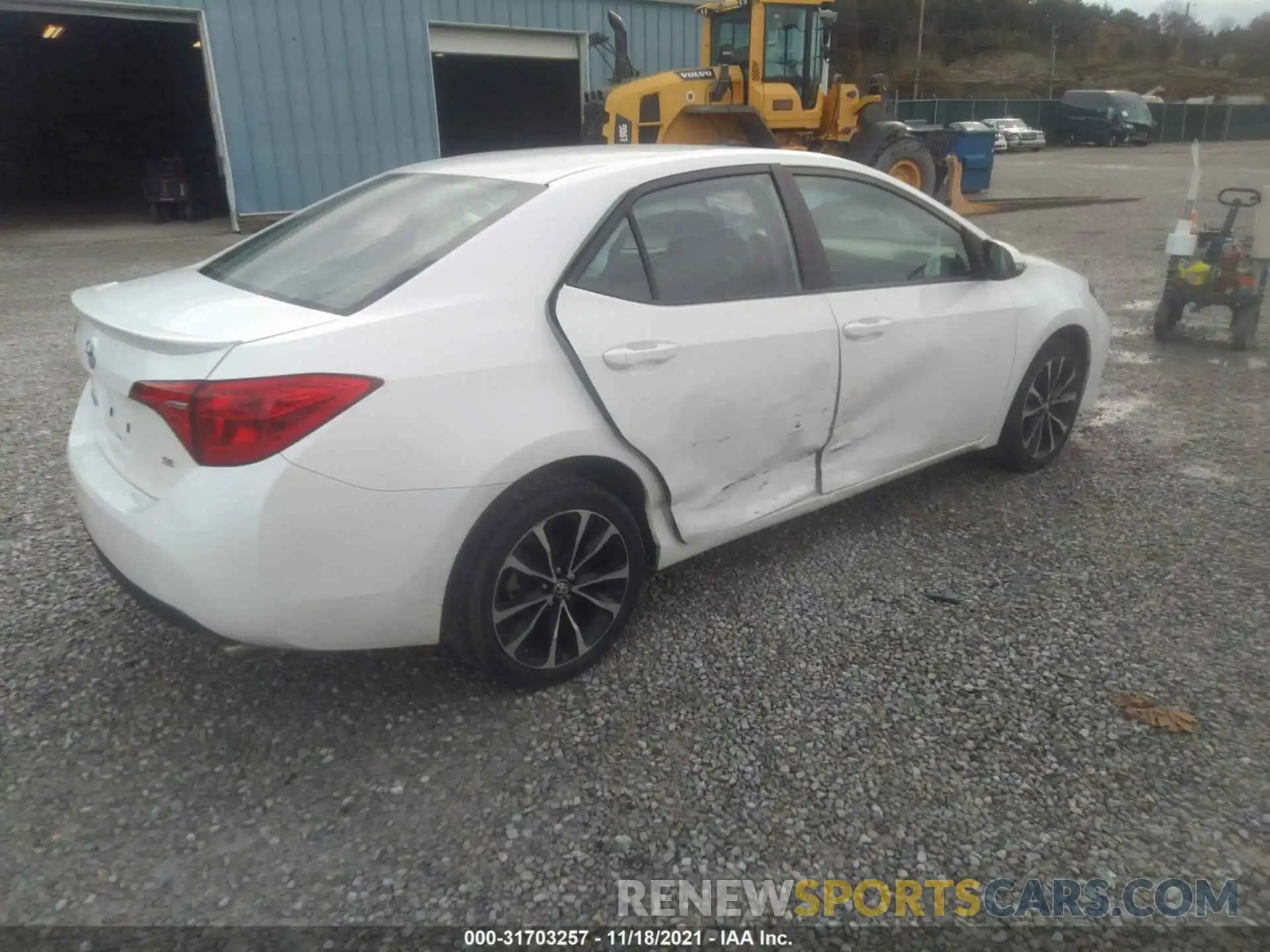 4 Photograph of a damaged car 5YFBURHE0KP927980 TOYOTA COROLLA 2019