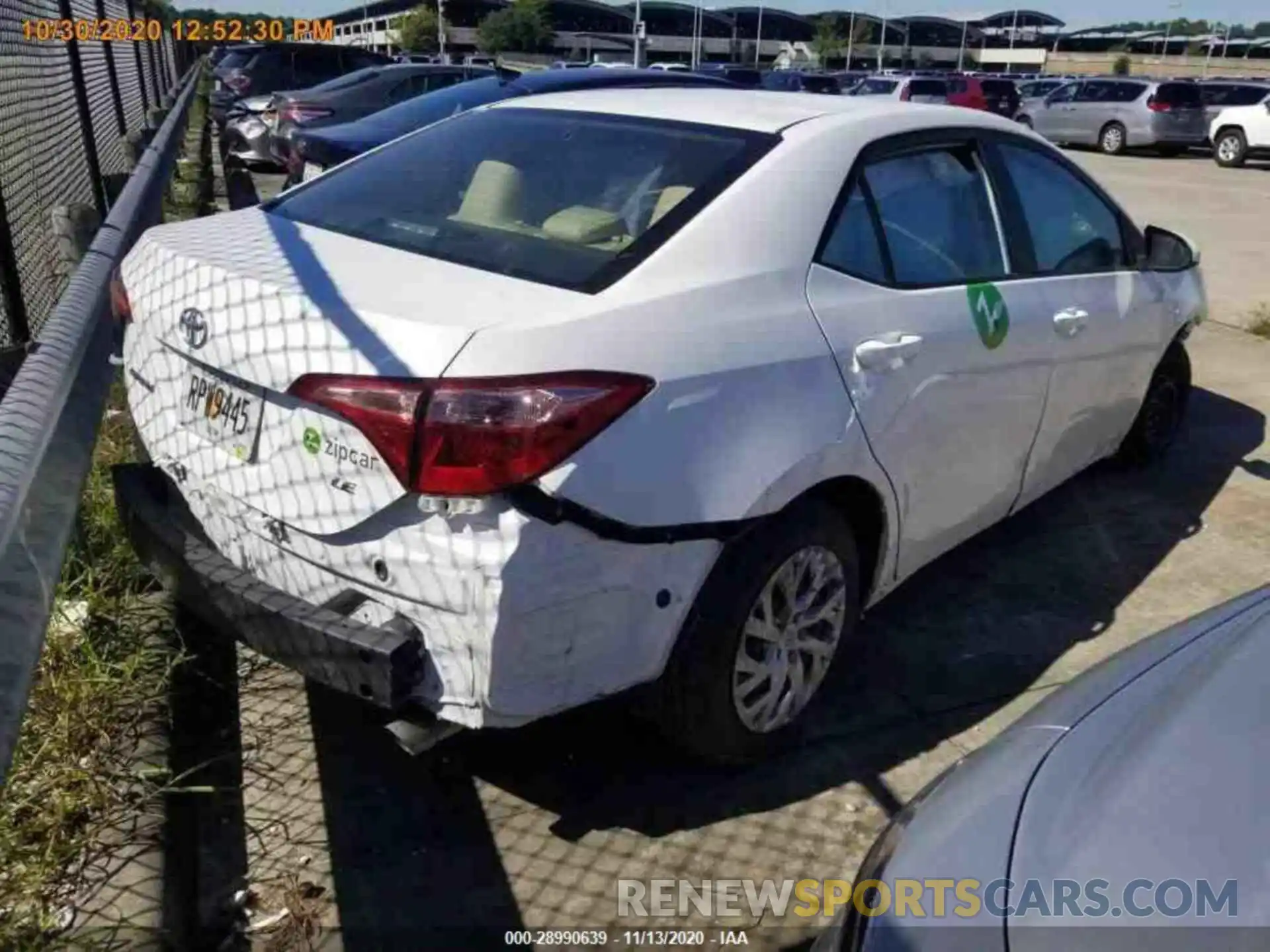 17 Photograph of a damaged car 5YFBURHE0KP928272 TOYOTA COROLLA 2019