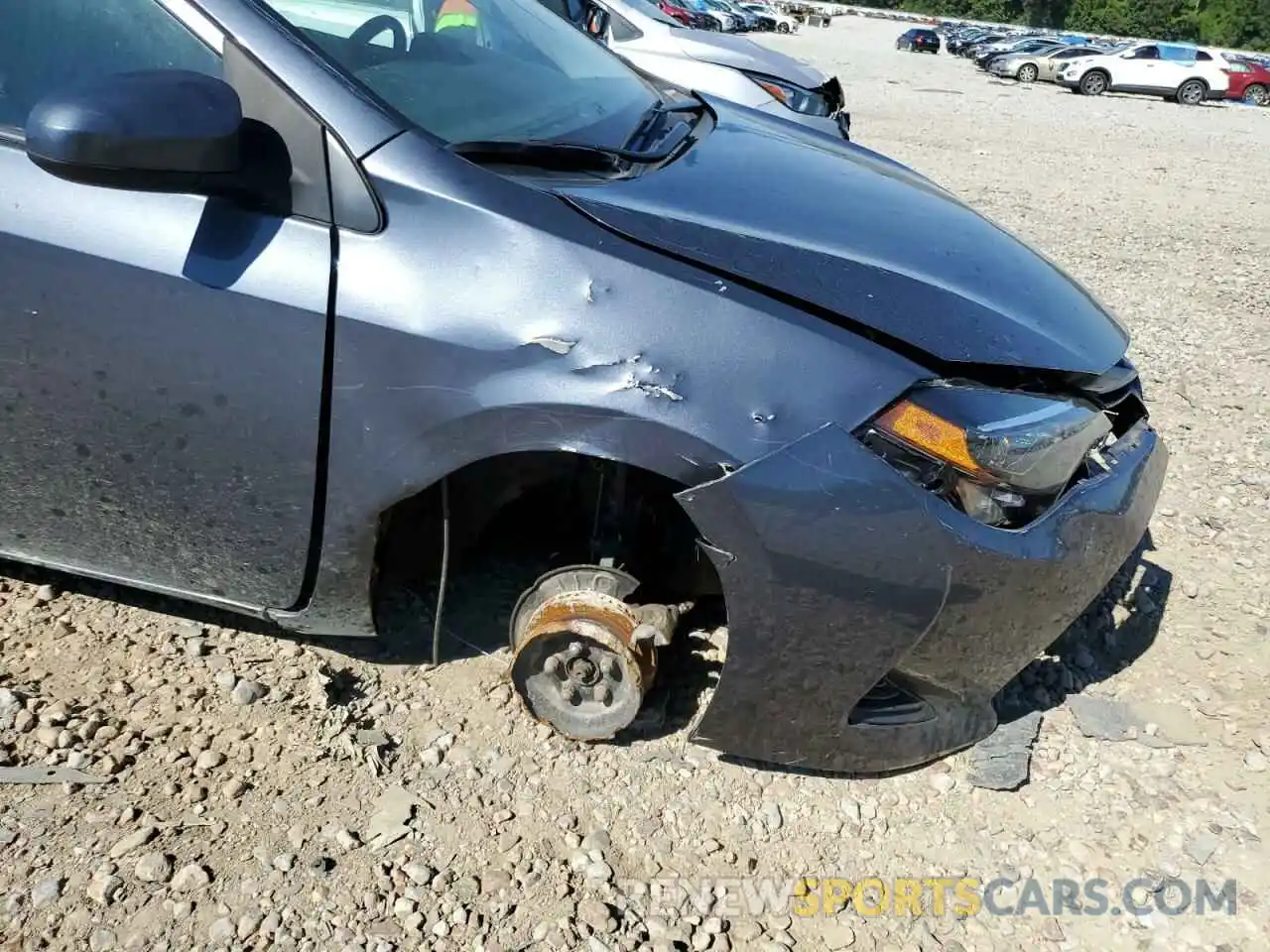 9 Photograph of a damaged car 5YFBURHE0KP928322 TOYOTA COROLLA 2019