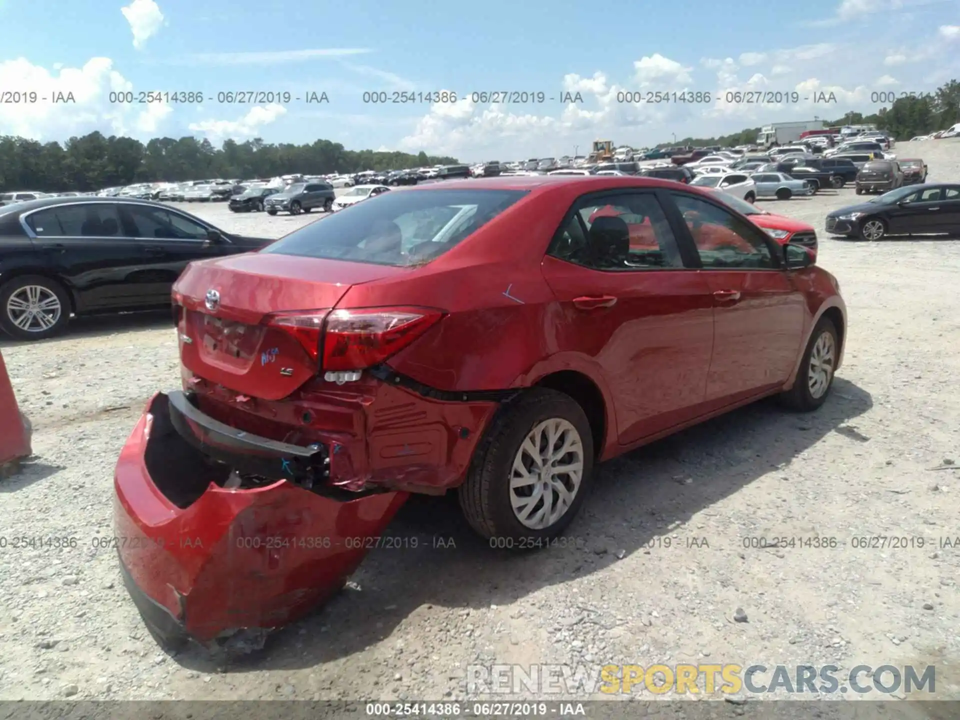 4 Photograph of a damaged car 5YFBURHE0KP928398 TOYOTA COROLLA 2019