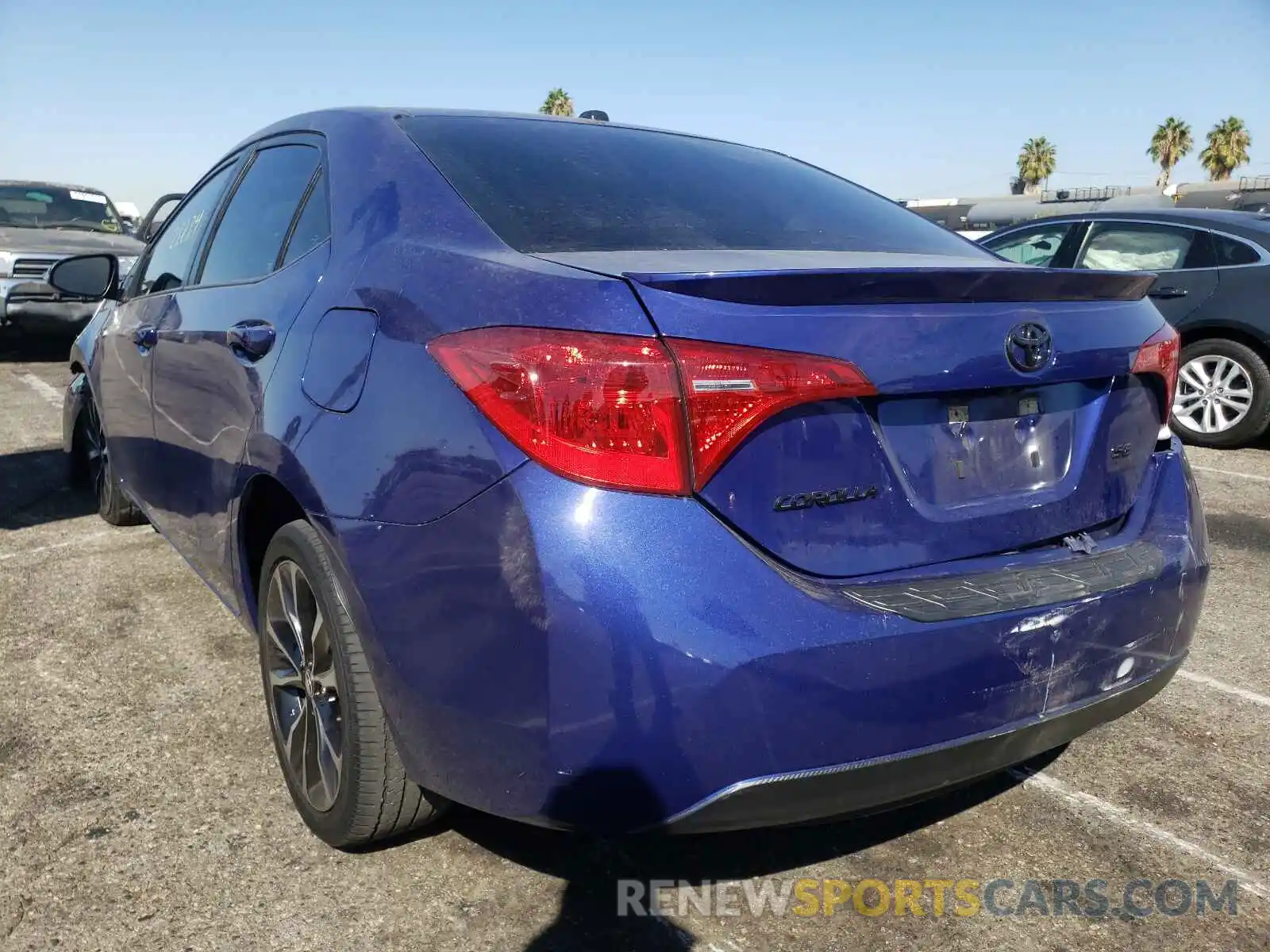 3 Photograph of a damaged car 5YFBURHE0KP928496 TOYOTA COROLLA 2019