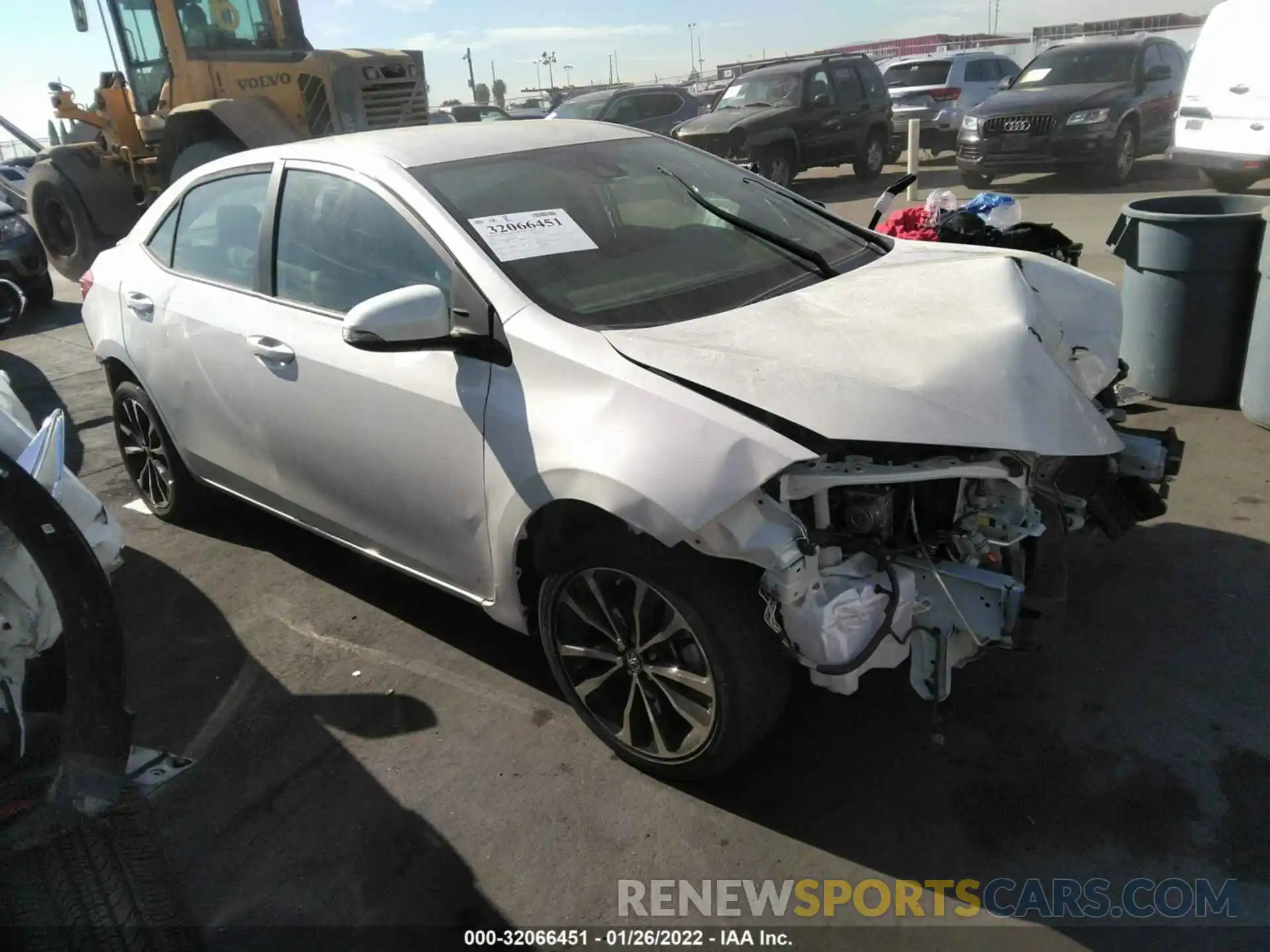 1 Photograph of a damaged car 5YFBURHE0KP928689 TOYOTA COROLLA 2019