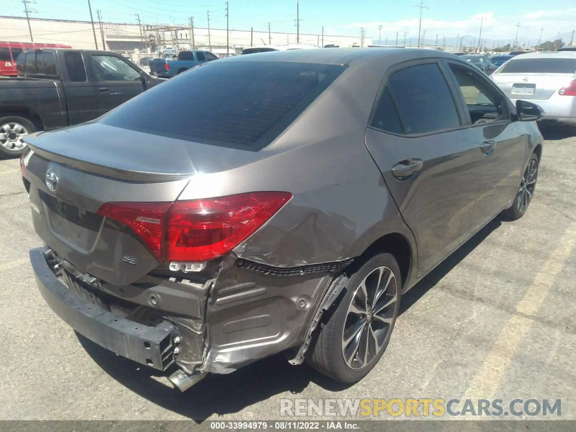 4 Photograph of a damaged car 5YFBURHE0KP929163 TOYOTA COROLLA 2019