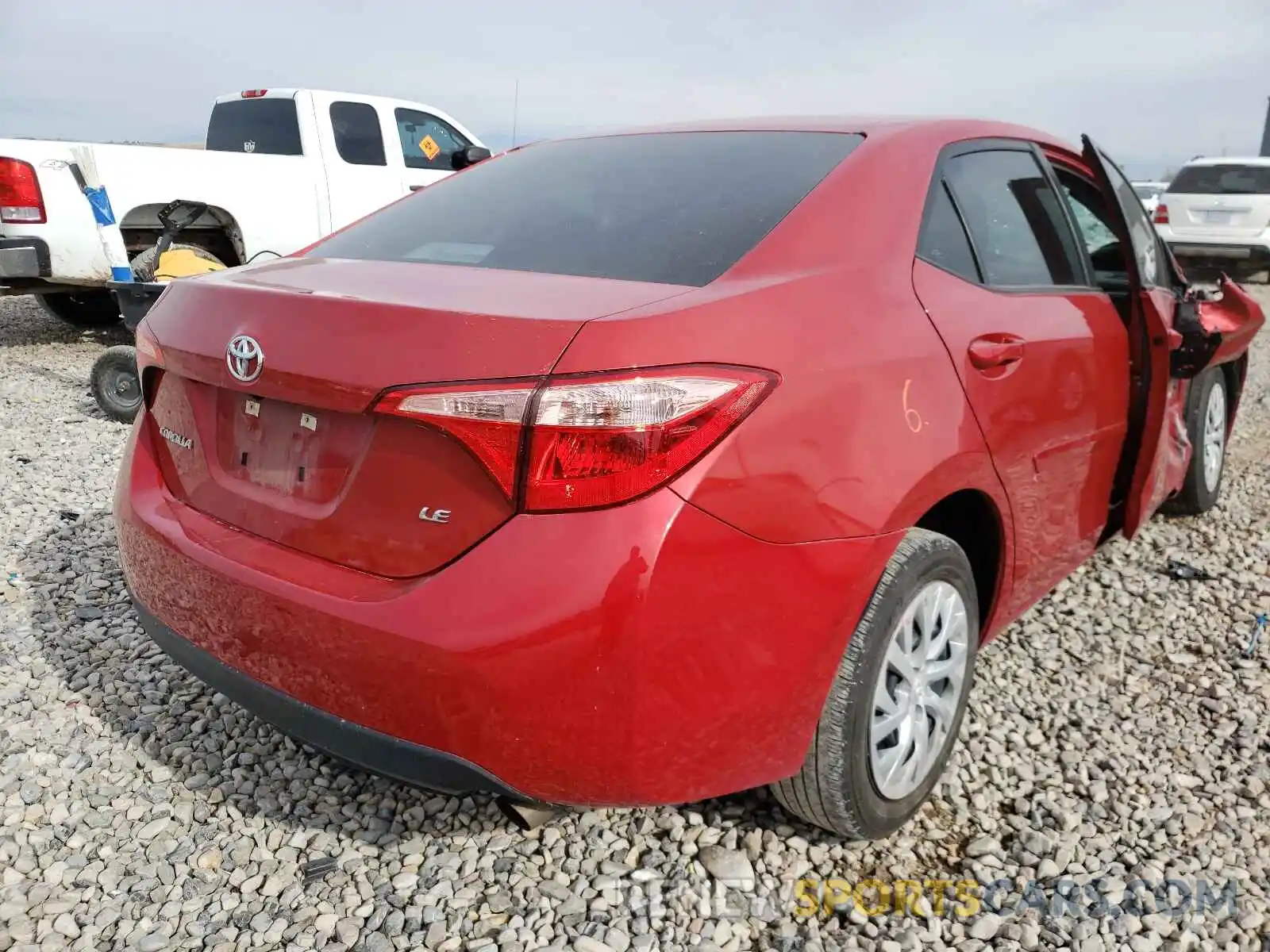 4 Photograph of a damaged car 5YFBURHE0KP929907 TOYOTA COROLLA 2019