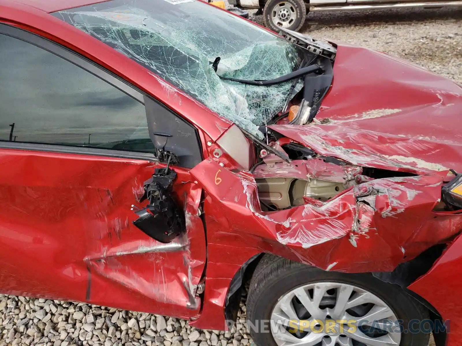 9 Photograph of a damaged car 5YFBURHE0KP929907 TOYOTA COROLLA 2019