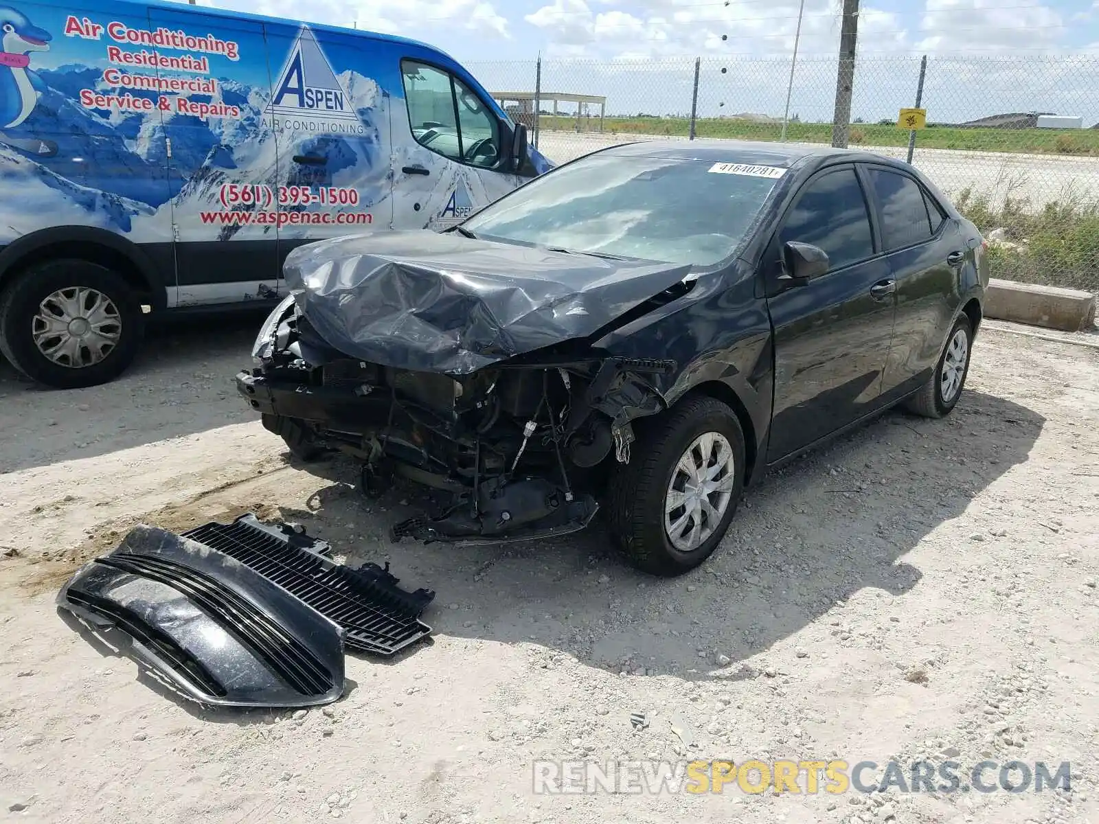 2 Photograph of a damaged car 5YFBURHE0KP931432 TOYOTA COROLLA 2019