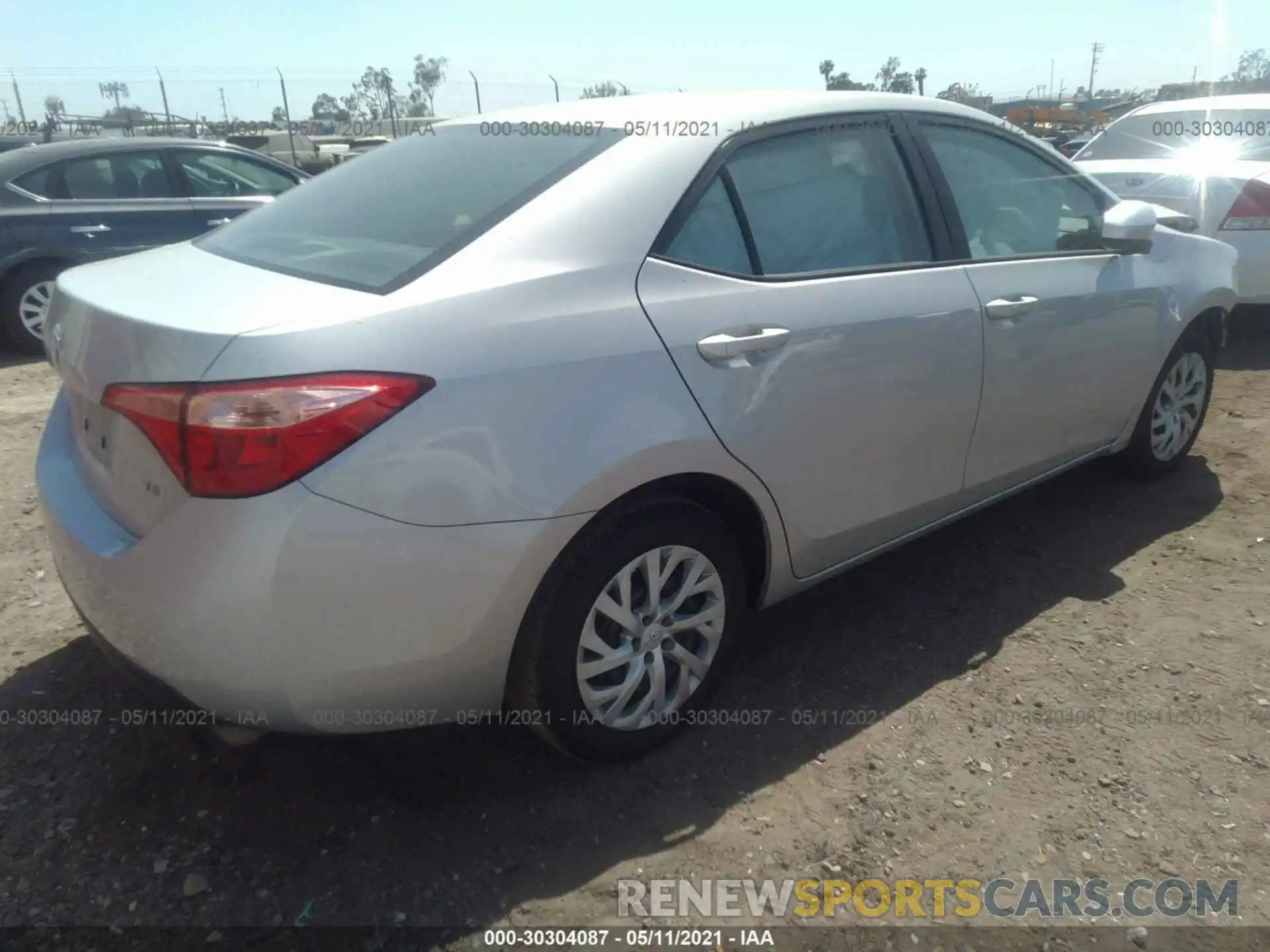 4 Photograph of a damaged car 5YFBURHE0KP931446 TOYOTA COROLLA 2019