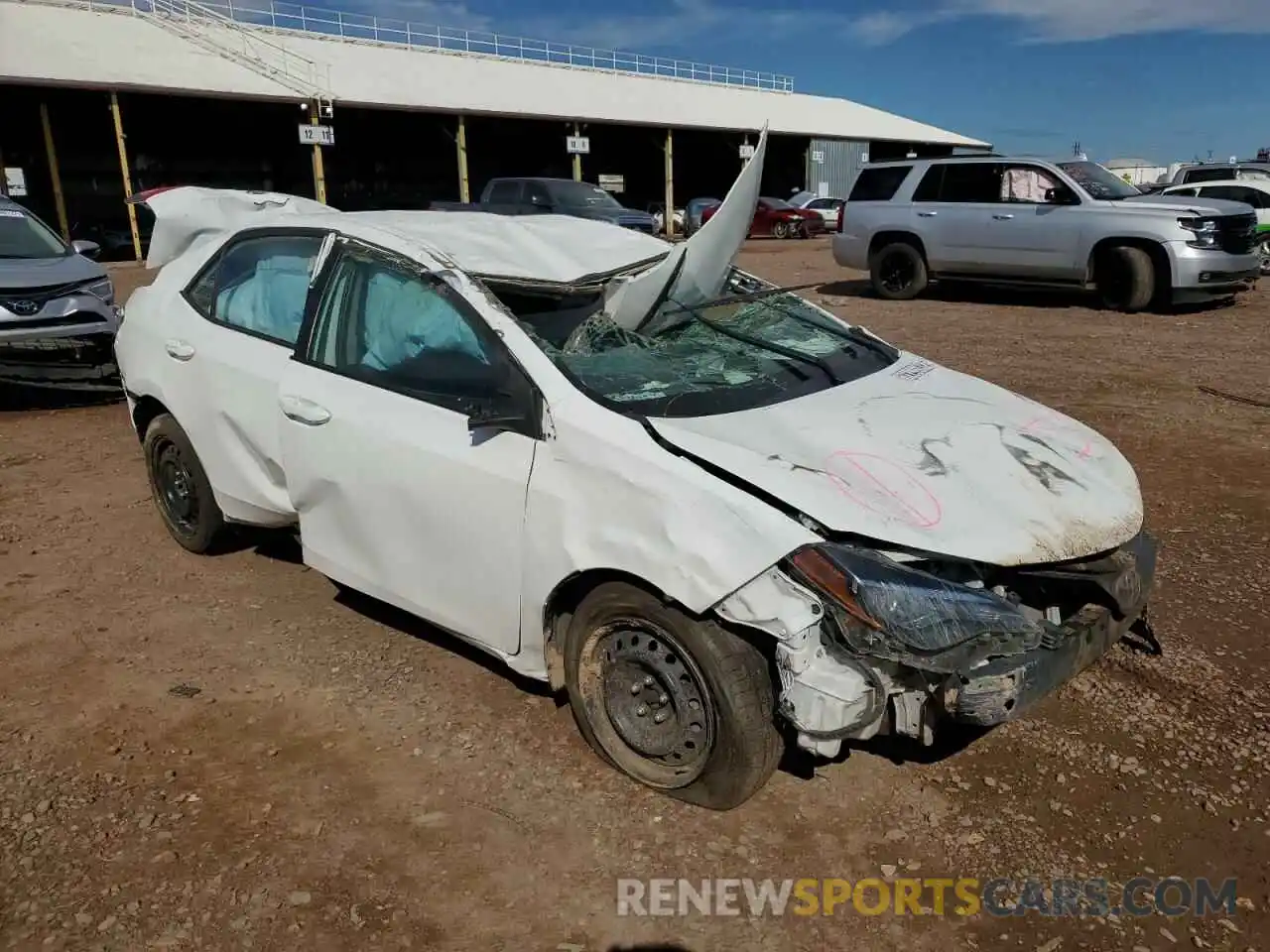 4 Photograph of a damaged car 5YFBURHE0KP932550 TOYOTA COROLLA 2019