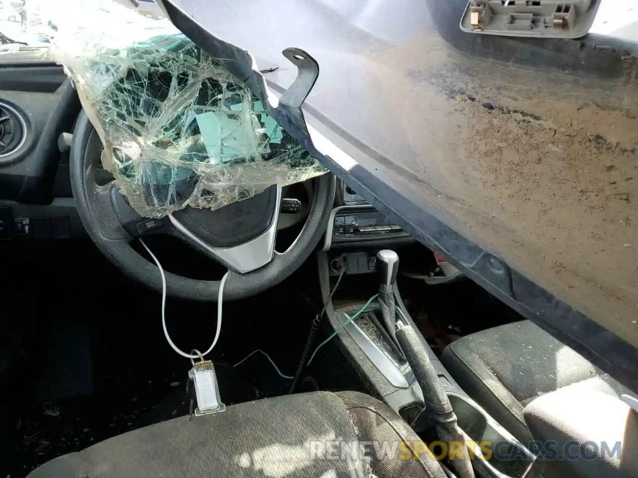 8 Photograph of a damaged car 5YFBURHE0KP932550 TOYOTA COROLLA 2019