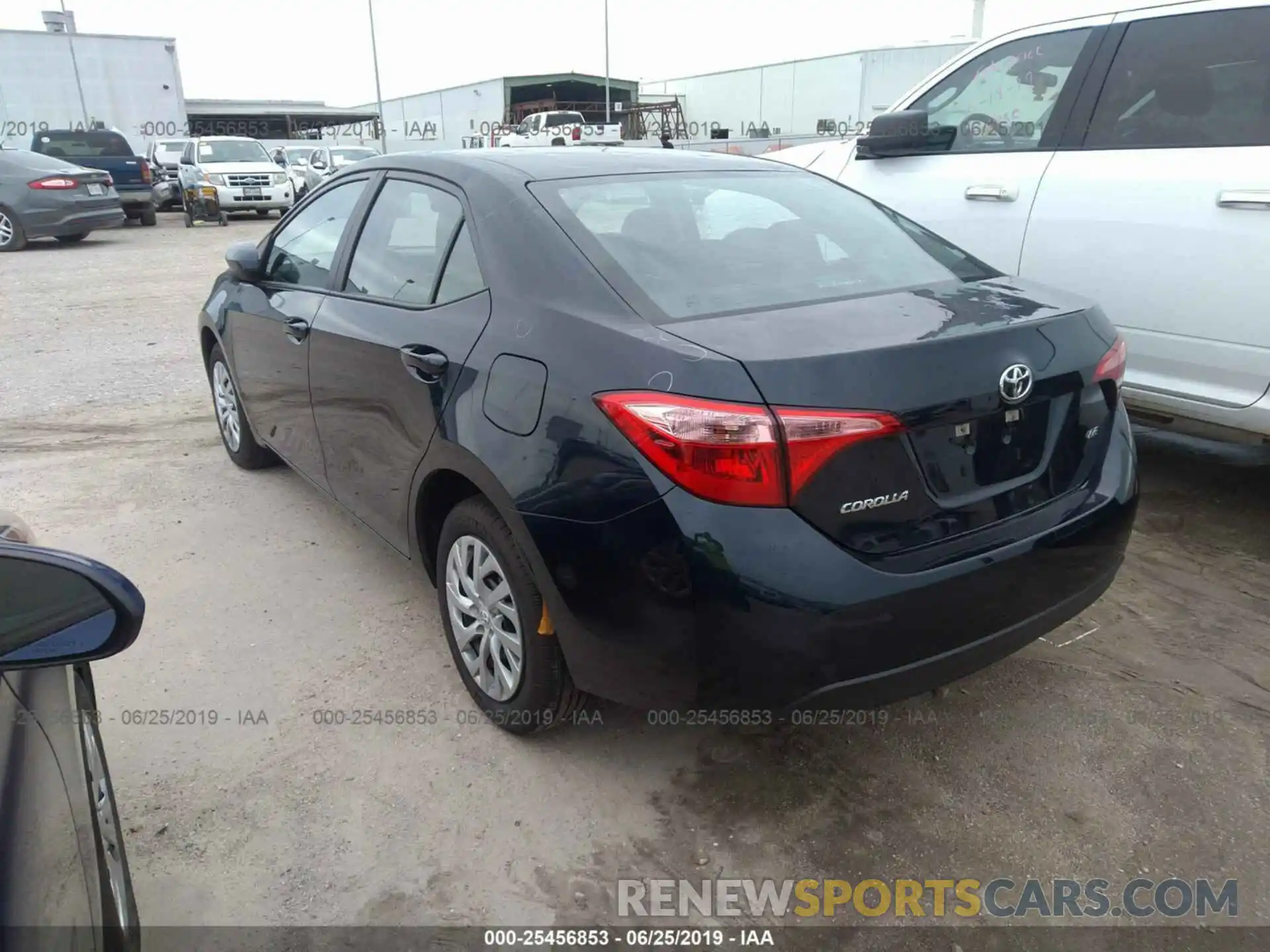 3 Photograph of a damaged car 5YFBURHE0KP933519 TOYOTA COROLLA 2019