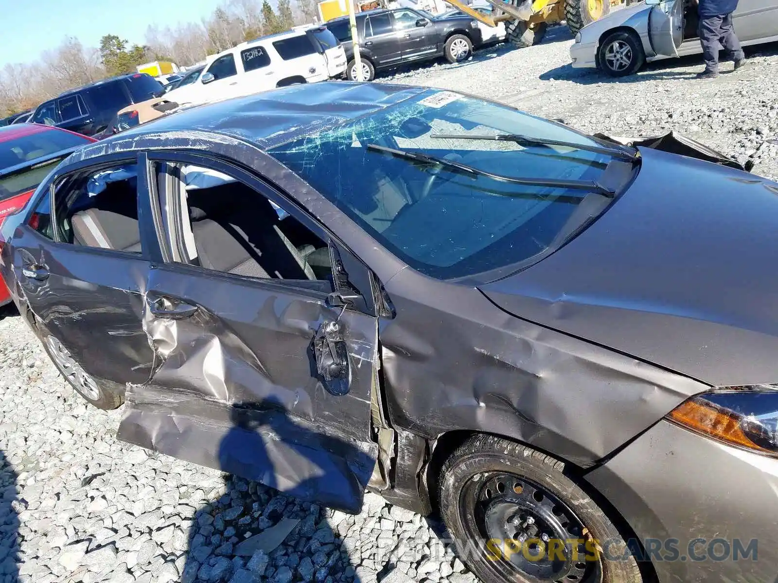 9 Фотография поврежденного автомобиля 5YFBURHE0KP934377 TOYOTA COROLLA 2019