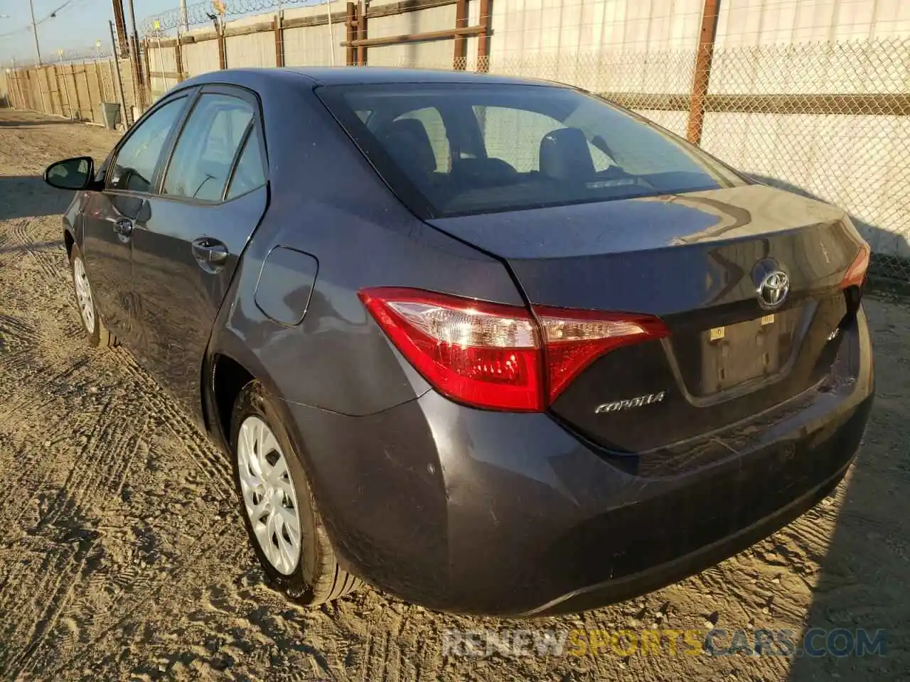 3 Photograph of a damaged car 5YFBURHE0KP934556 TOYOTA COROLLA 2019