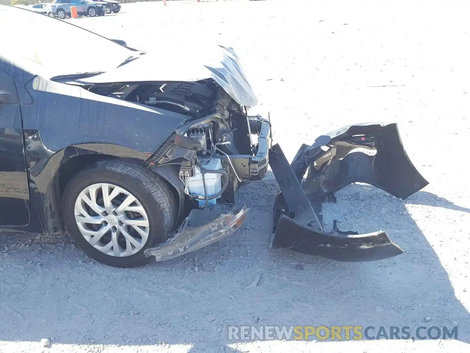 9 Photograph of a damaged car 5YFBURHE0KP934573 TOYOTA COROLLA 2019