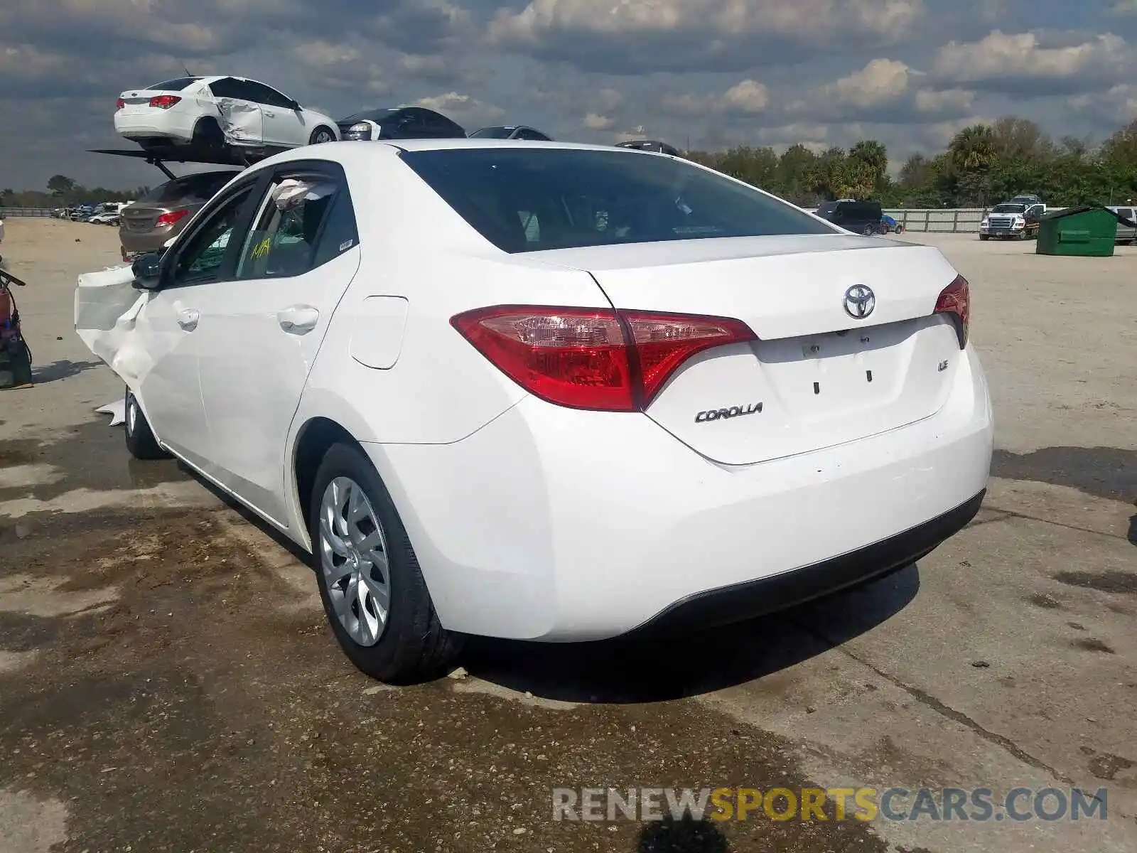 3 Photograph of a damaged car 5YFBURHE0KP934671 TOYOTA COROLLA 2019