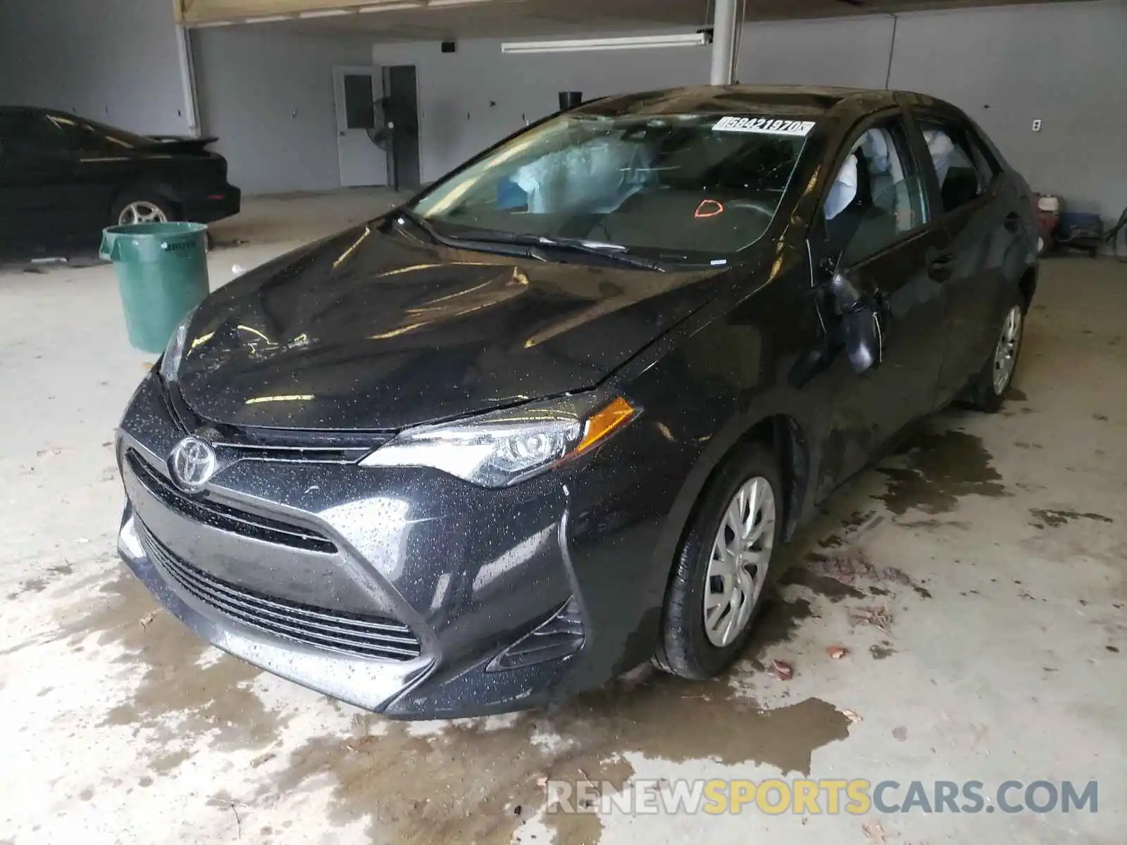 2 Photograph of a damaged car 5YFBURHE0KP935013 TOYOTA COROLLA 2019