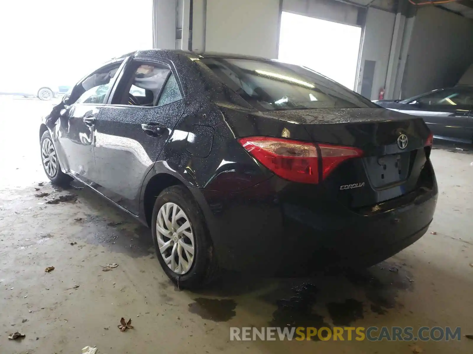 3 Photograph of a damaged car 5YFBURHE0KP935013 TOYOTA COROLLA 2019