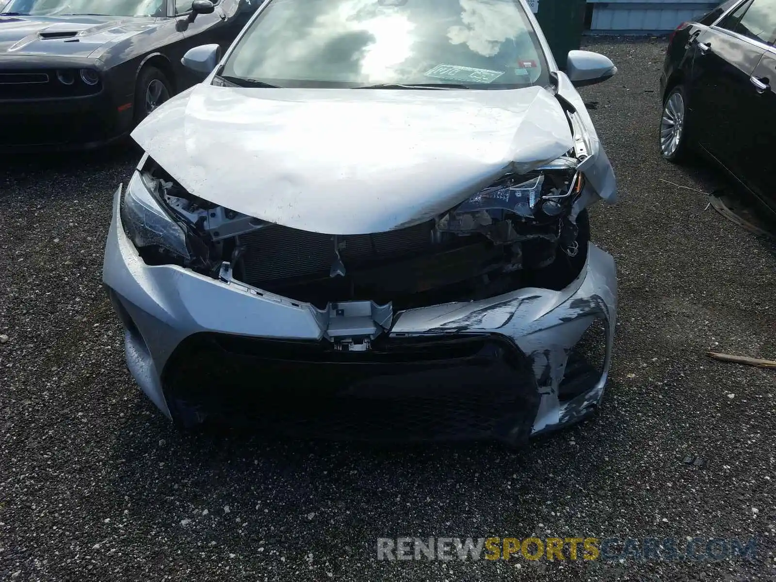 9 Photograph of a damaged car 5YFBURHE0KP935223 TOYOTA COROLLA 2019