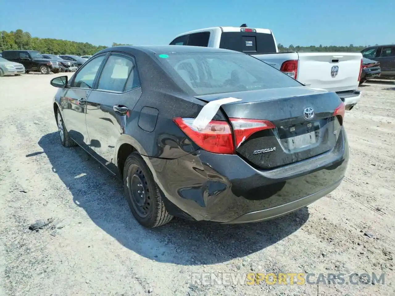 3 Photograph of a damaged car 5YFBURHE0KP935481 TOYOTA COROLLA 2019