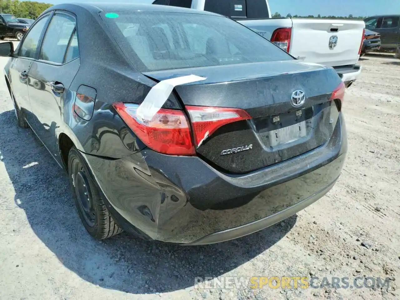 9 Photograph of a damaged car 5YFBURHE0KP935481 TOYOTA COROLLA 2019