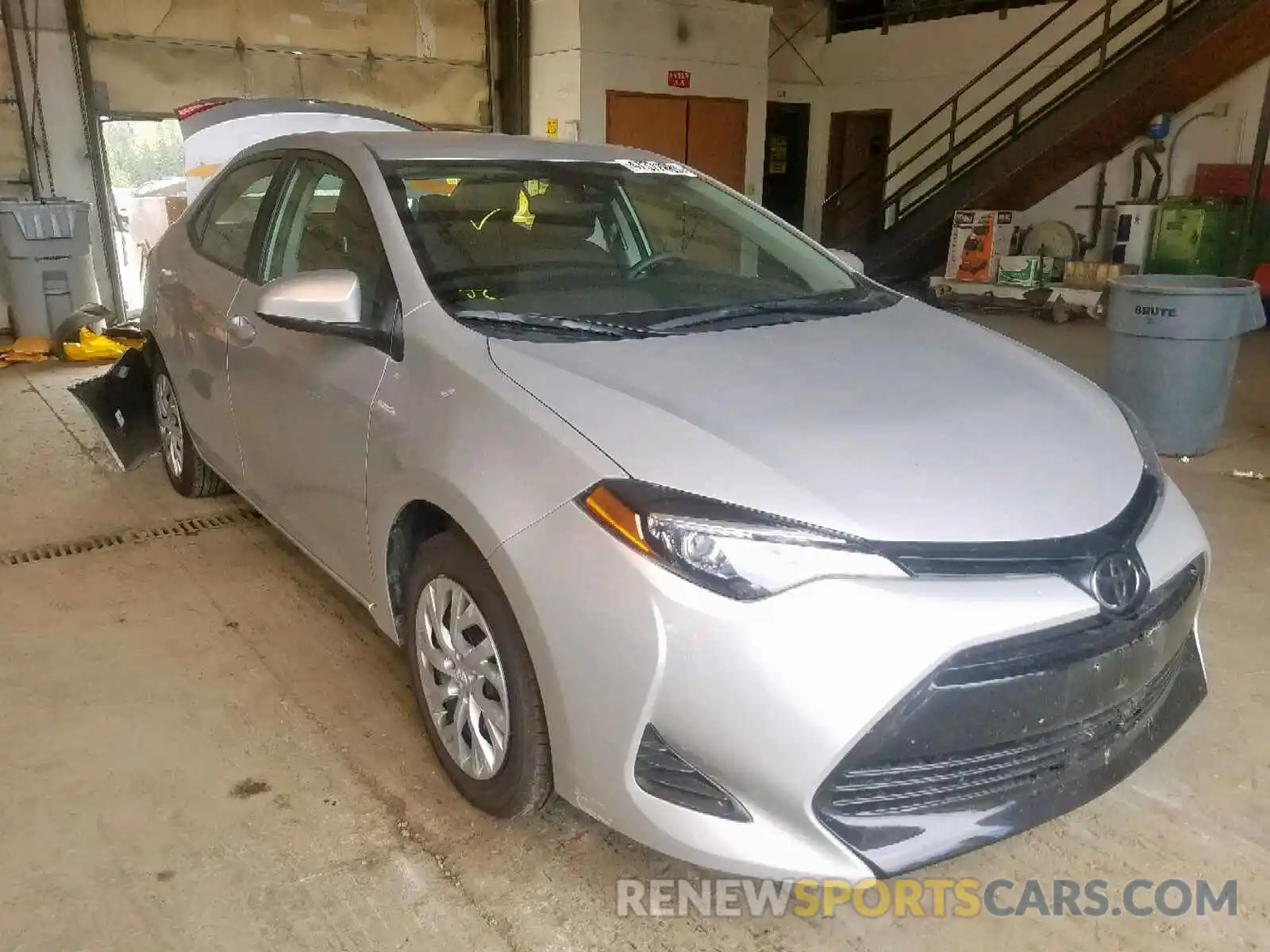 1 Photograph of a damaged car 5YFBURHE0KP935559 TOYOTA COROLLA 2019