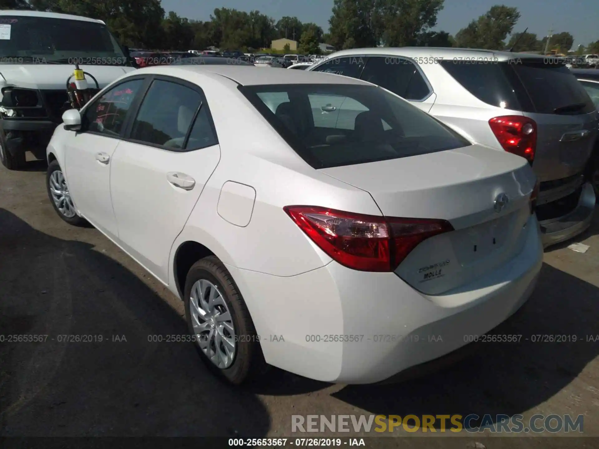 3 Photograph of a damaged car 5YFBURHE0KP935612 TOYOTA COROLLA 2019