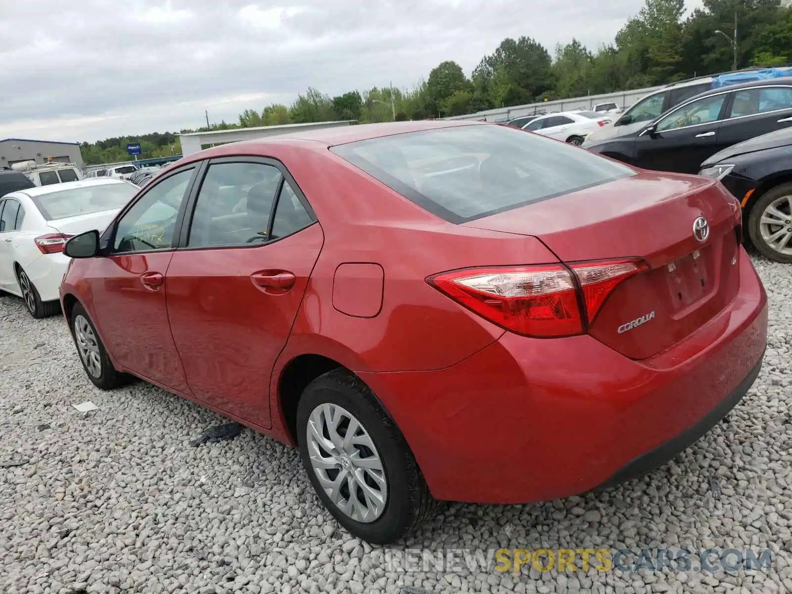 3 Photograph of a damaged car 5YFBURHE0KP935643 TOYOTA COROLLA 2019