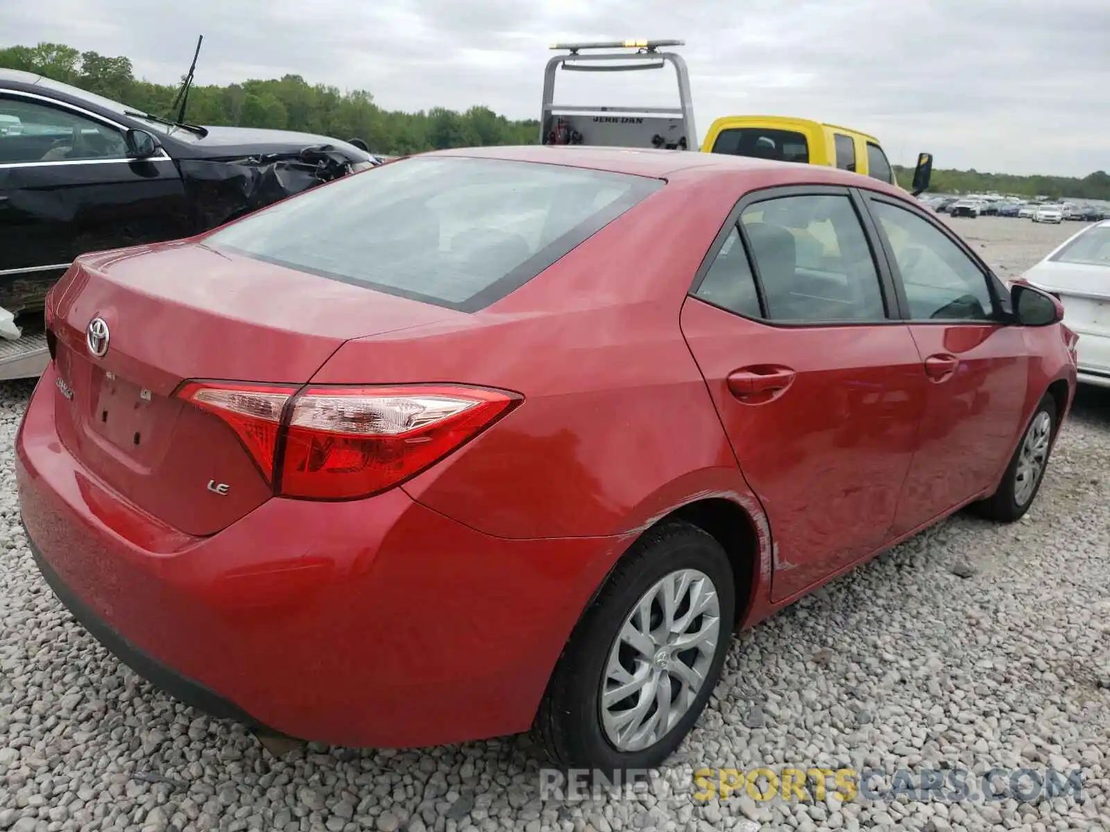 4 Photograph of a damaged car 5YFBURHE0KP935643 TOYOTA COROLLA 2019