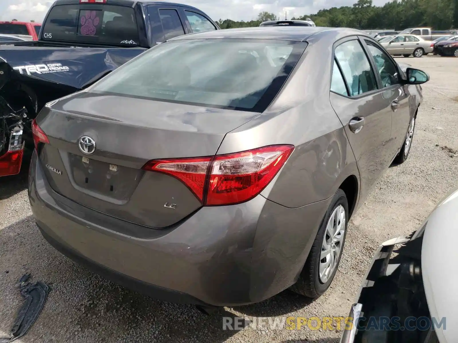 4 Photograph of a damaged car 5YFBURHE0KP935822 TOYOTA COROLLA 2019