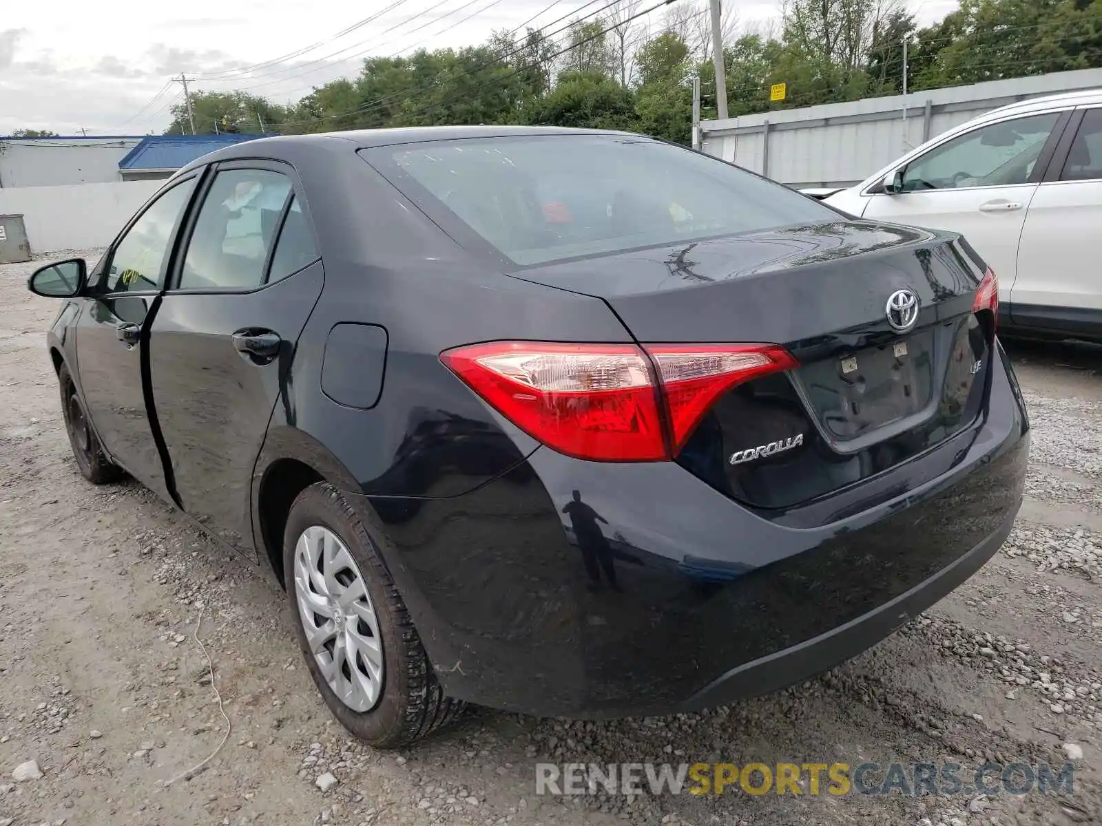 3 Photograph of a damaged car 5YFBURHE0KP935898 TOYOTA COROLLA 2019