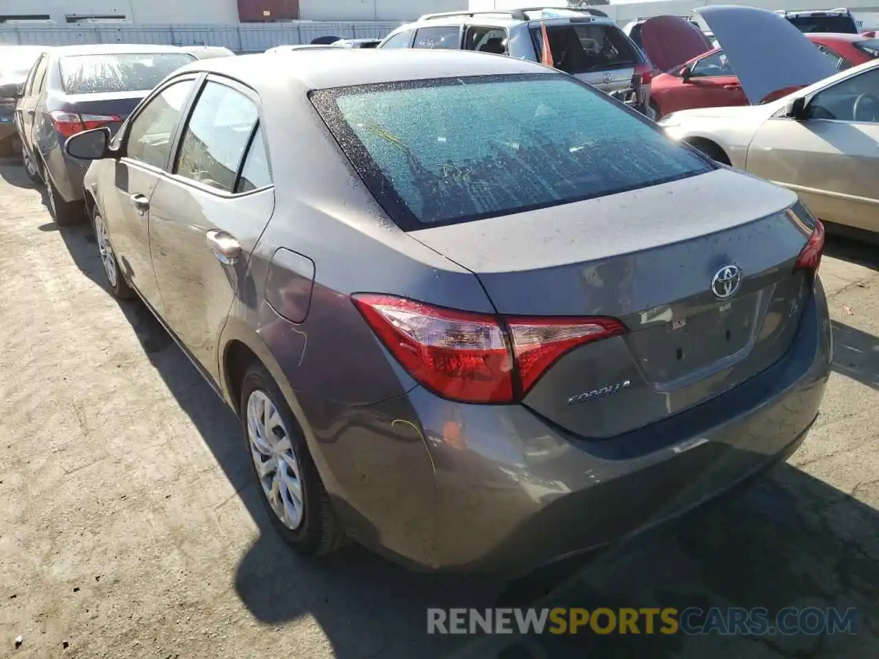 3 Photograph of a damaged car 5YFBURHE0KP935996 TOYOTA COROLLA 2019