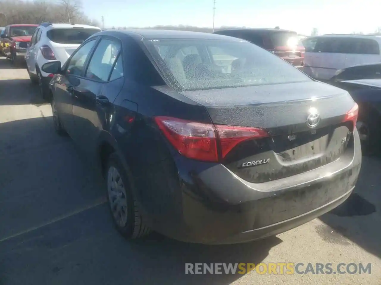 3 Photograph of a damaged car 5YFBURHE0KP936159 TOYOTA COROLLA 2019