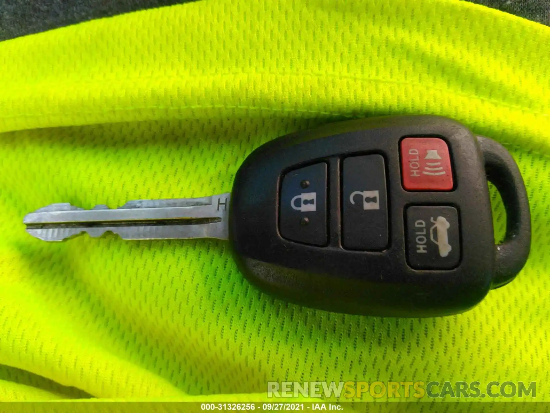 11 Photograph of a damaged car 5YFBURHE0KP936663 TOYOTA COROLLA 2019