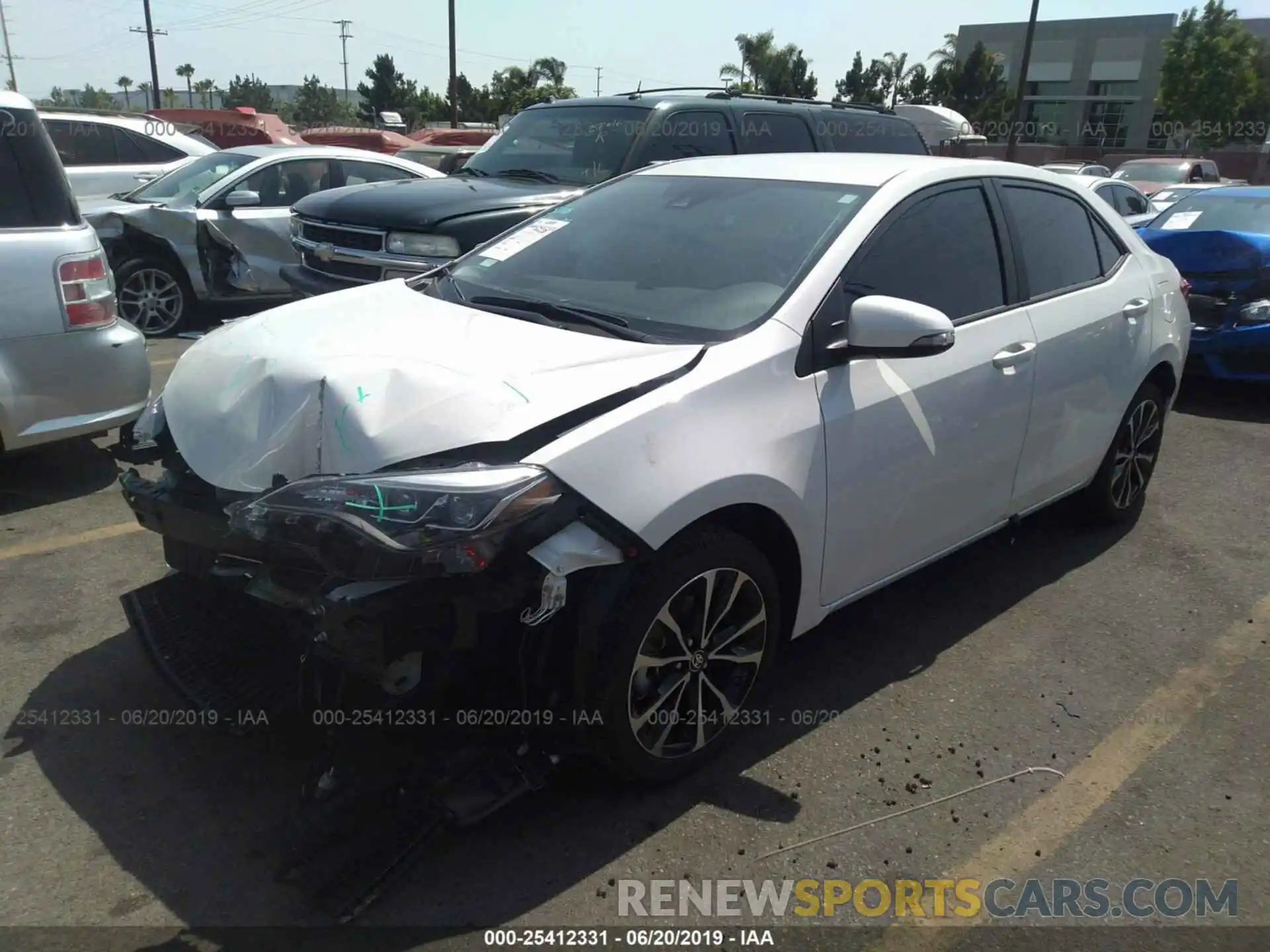 2 Photograph of a damaged car 5YFBURHE0KP937103 TOYOTA COROLLA 2019